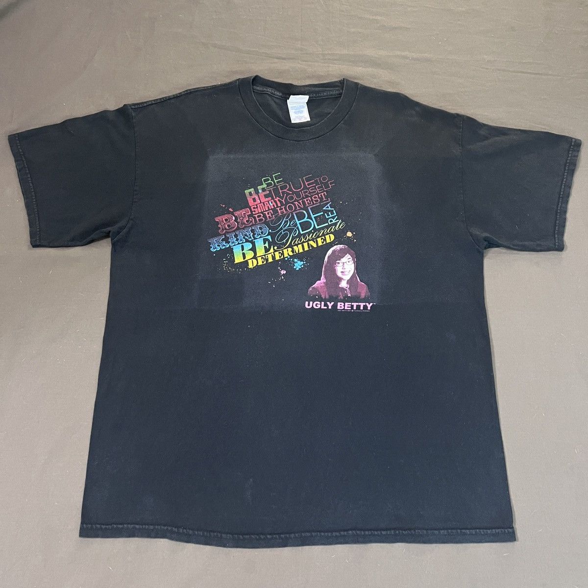 Vintage Vintage Y2K Ugly Betty comedy drama Promo Tee XL Faded Size US XL / EU 56 / 4 - 2 Thumbnail