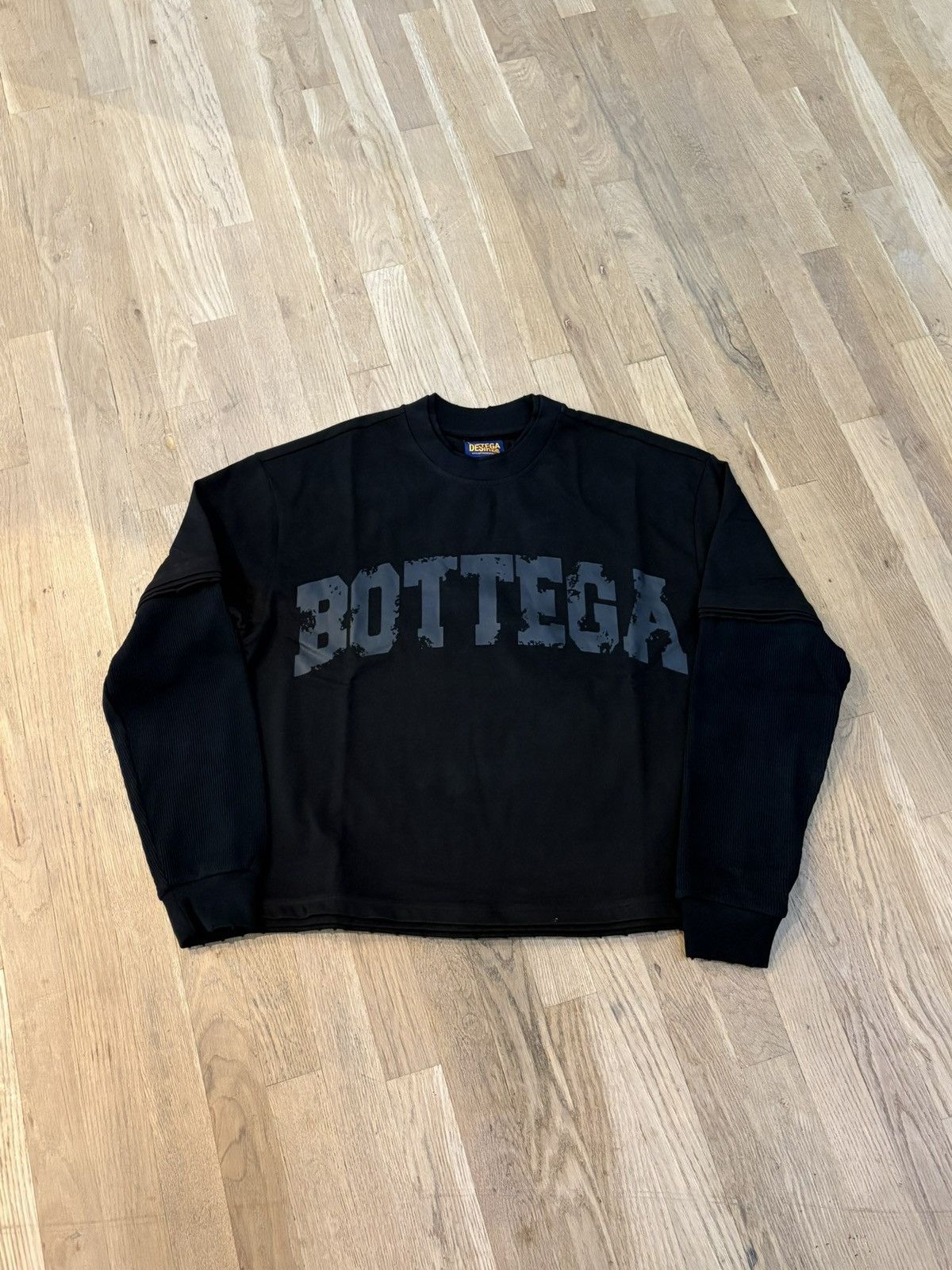 Bottega Desires Bottega desires “war” long sleeve - size xl (black) Size US XL / EU 56 / 4 - 1 Thumbnail