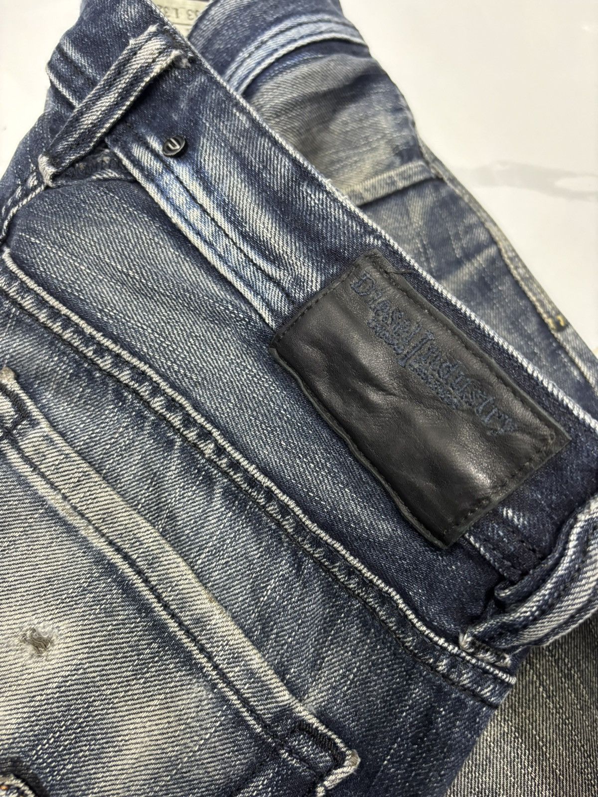 Diesel BAGGY🔥DIESEL DISTRESSED BAGGY DENIM JEANS Size US 33 - 14 Thumbnail