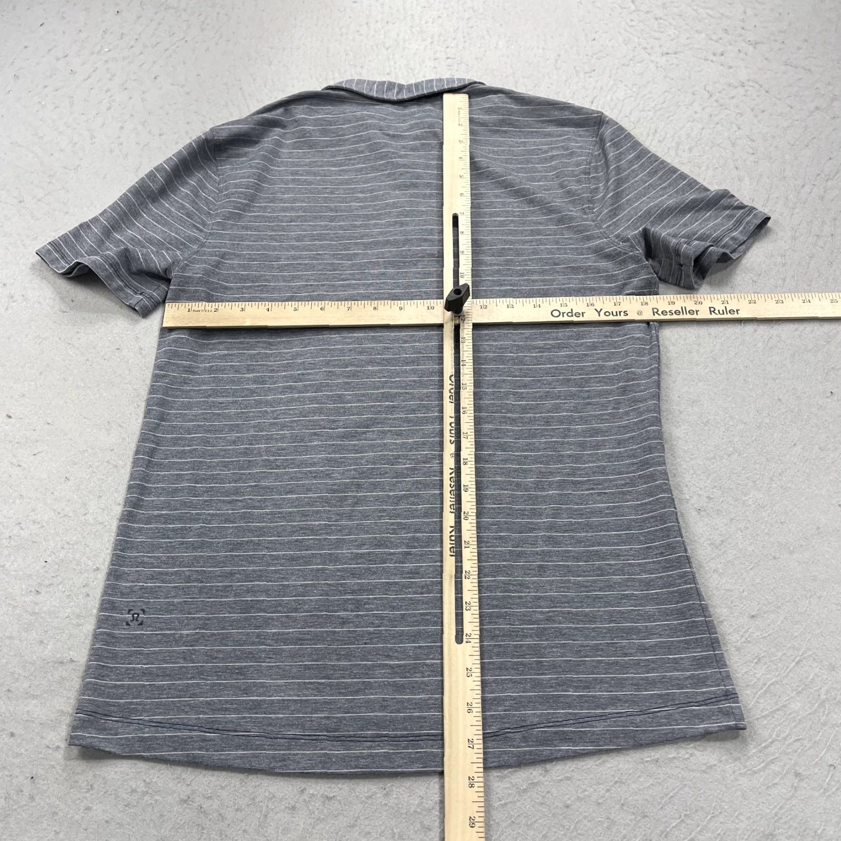 Lululemon Lululemon Polo Shirt Mens Small Striped Gray Heather Evolution Short Sleeve Golf Size US S / EU 44-46 / 1 - 7 Thumbnail