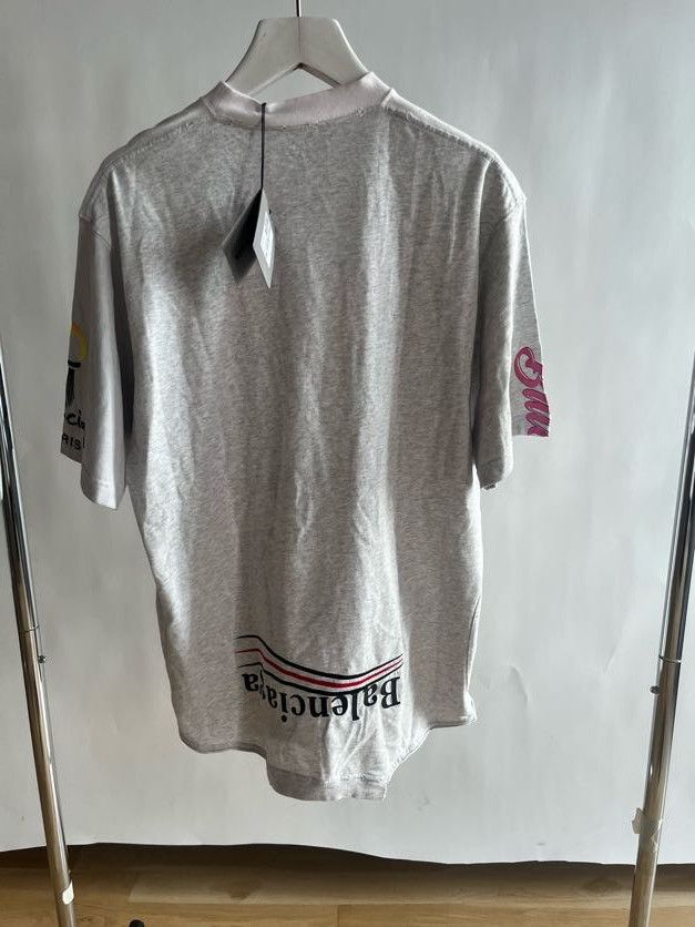Balenciaga Balenciaga Paris Upside Down Embroidered Patchwork T-Shirt Size US M / EU 48-50 / 2 - 12 Thumbnail