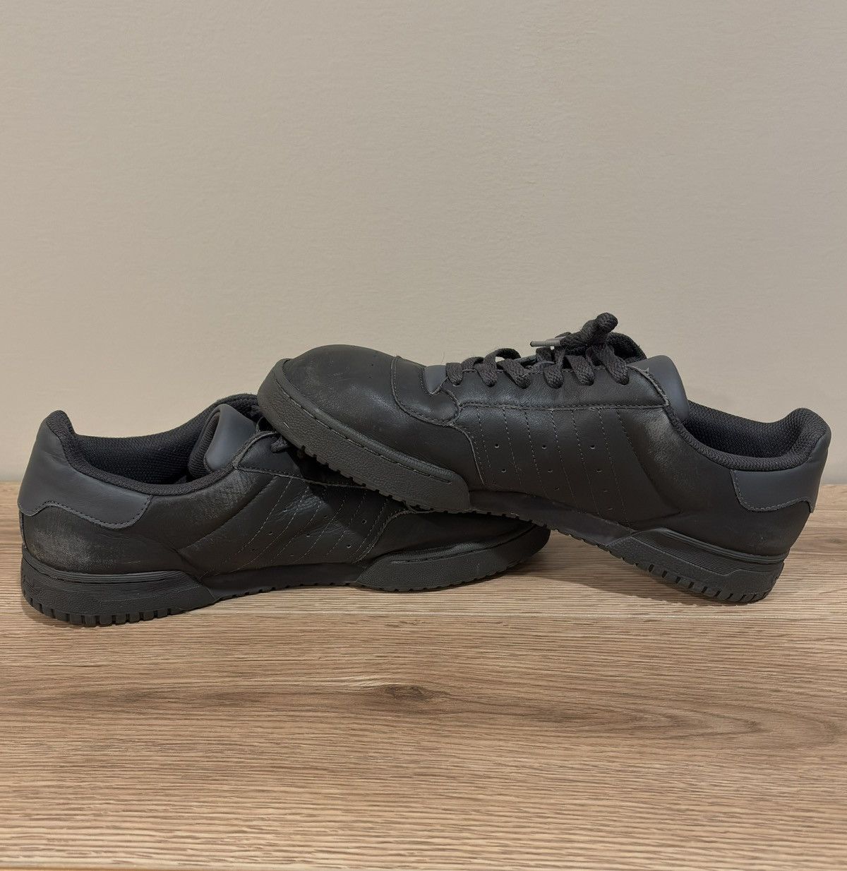 Yeezy Adidas Yeezy Calabasas Powerphase Black Size US 11 / EU 44 - 5 Thumbnail
