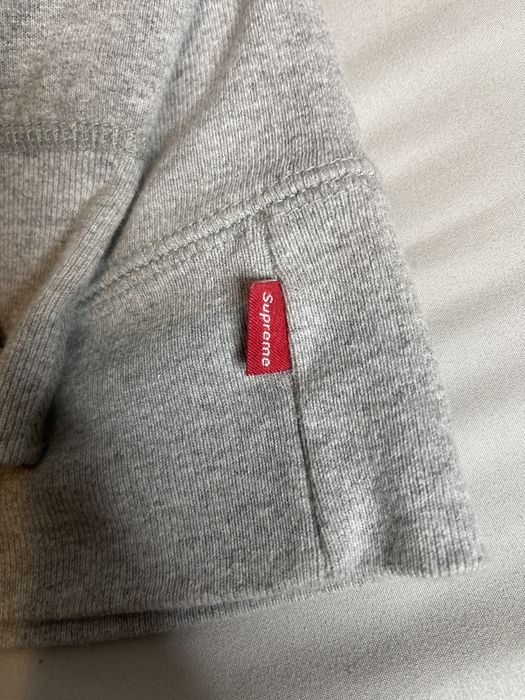 Supreme fw19 box sales logo