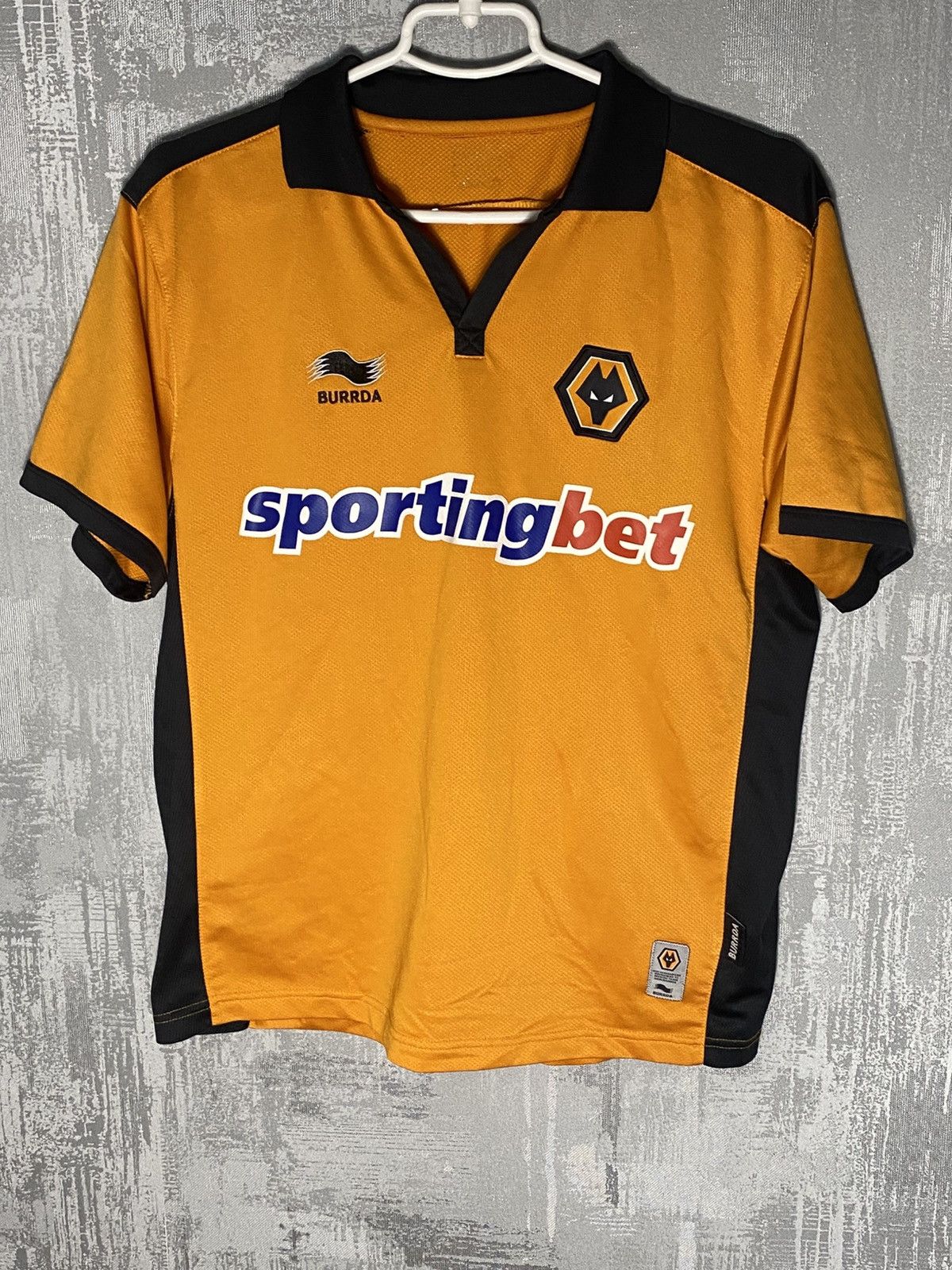 Vintage Wolverhampton Burrda Soccer Jersey 2010/11 Football Shirt Size US S / EU 44-46 / 1 - 1 Thumbnail