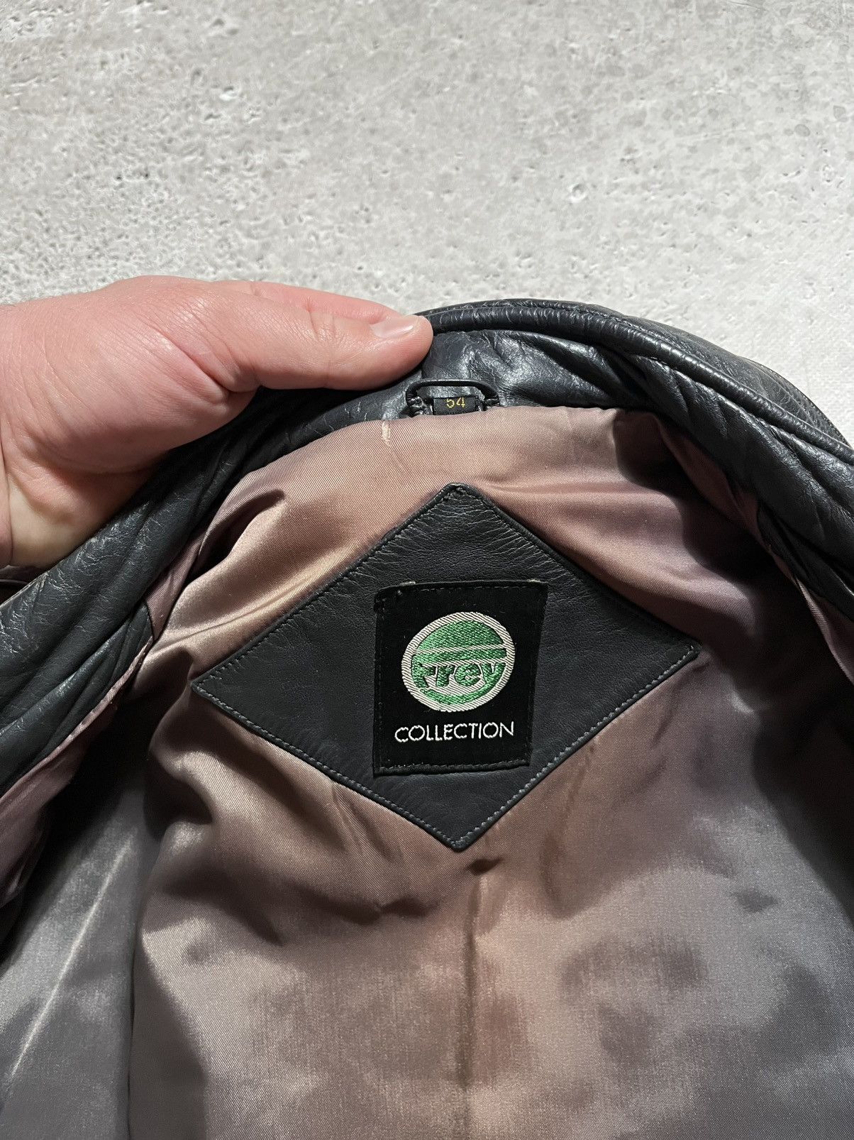 Genuine Leather × Vintage Vintage Black Leather Jacket Oversized 90s Biker Style Size US L / EU 52-54 / 3 - 10 Thumbnail