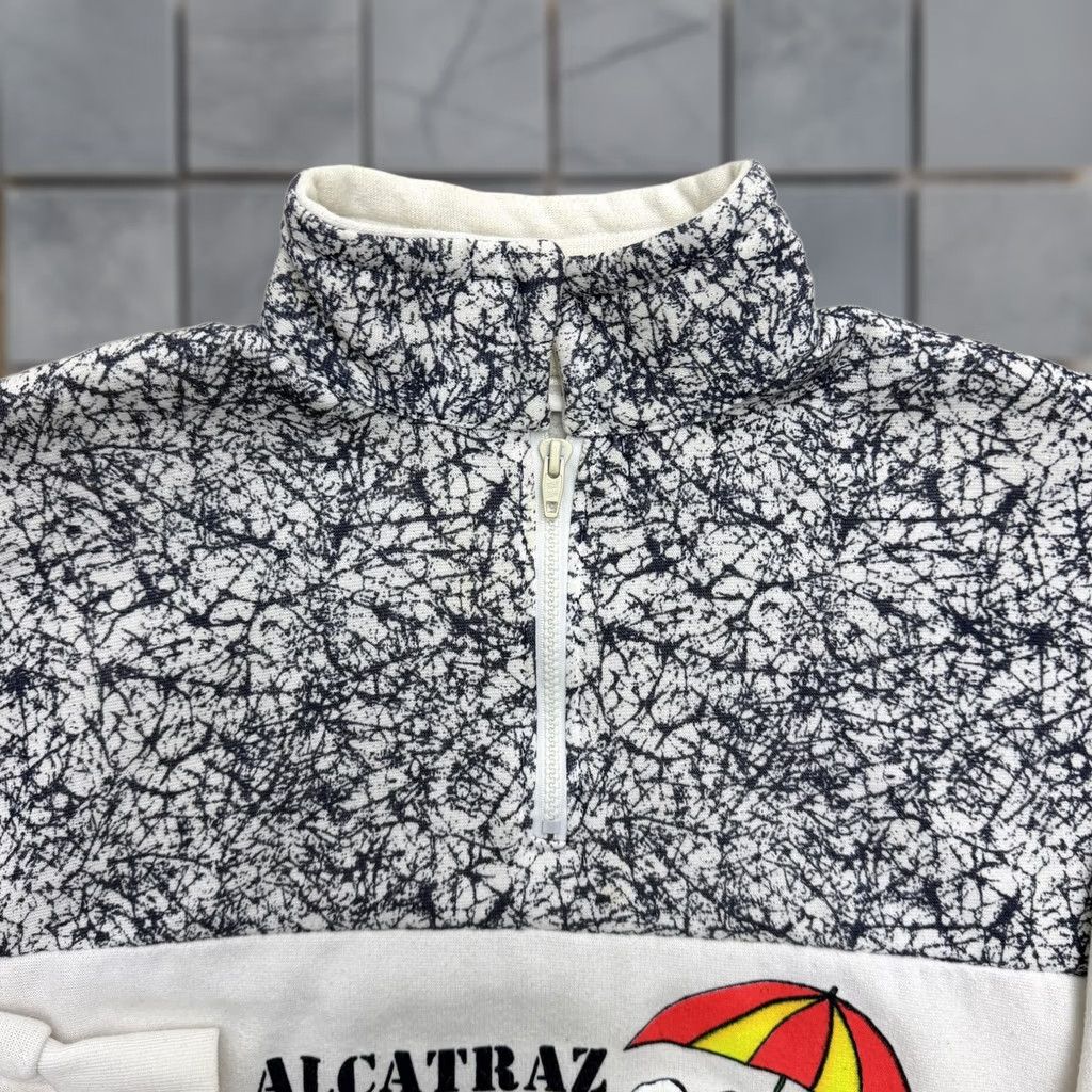 Vintage VINTAGE Jacoe Alcatraz Beach Club Sweatshirt 1/4 Zip Mens Large White Size US L / EU 52-54 / 3 - 1 Thumbnail