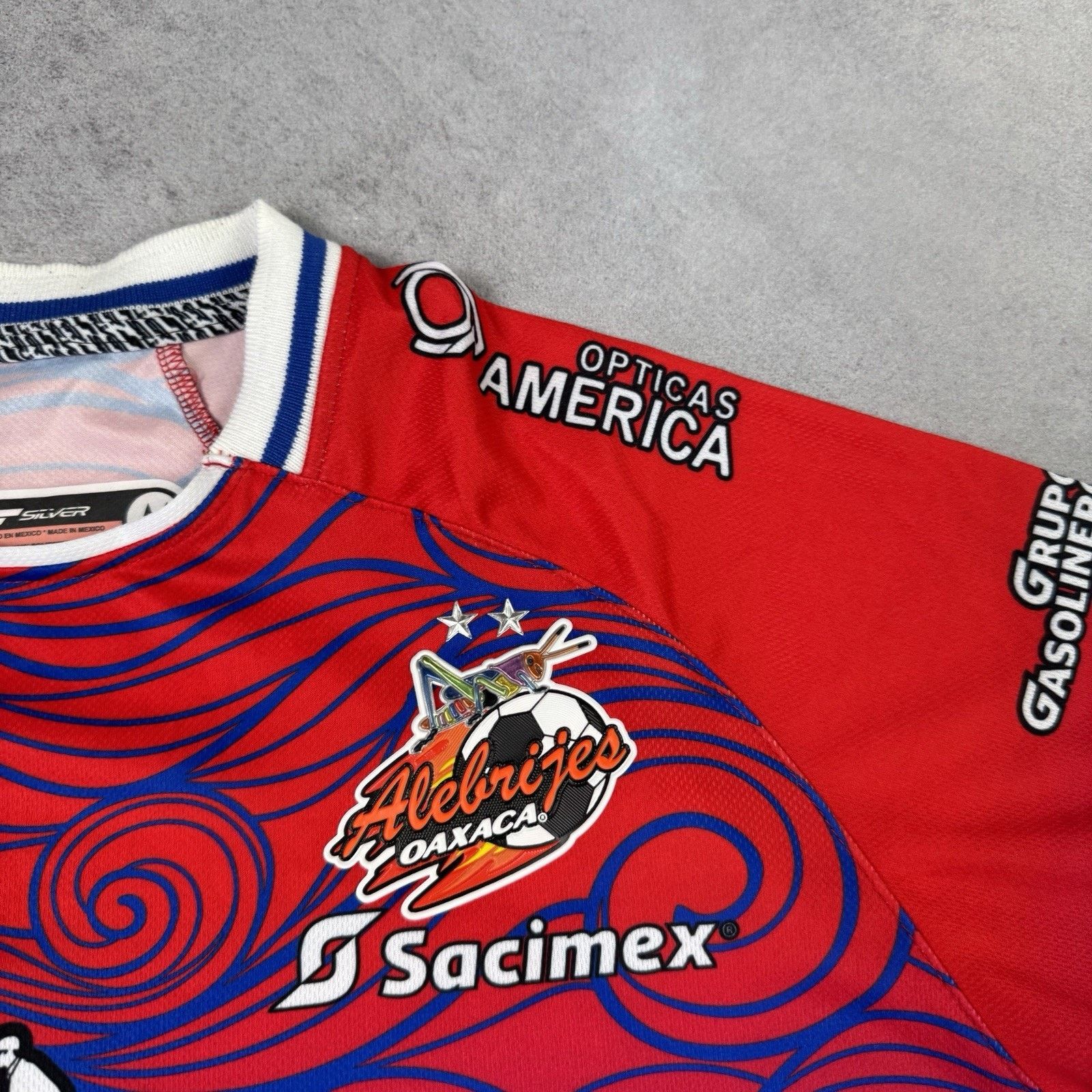 Vintage ALEBRIJES DE OAXACA 2021/2022 THIRD 3rd SHIRT JERSEY MEXICO Size US M / EU 48-50 / 2 - 3 Thumbnail
