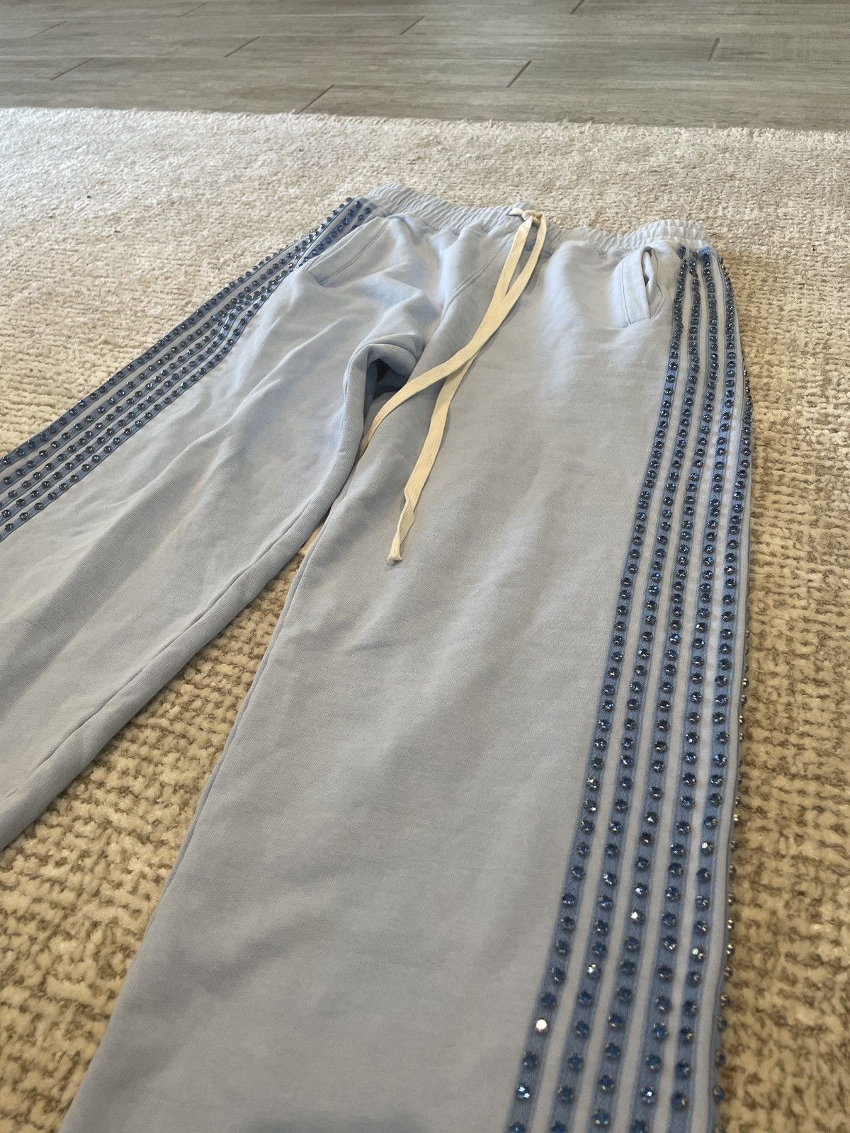 Vale Vale Light Blue Crystal Sweats medium Size US 30 / EU 46 - 2 Thumbnail