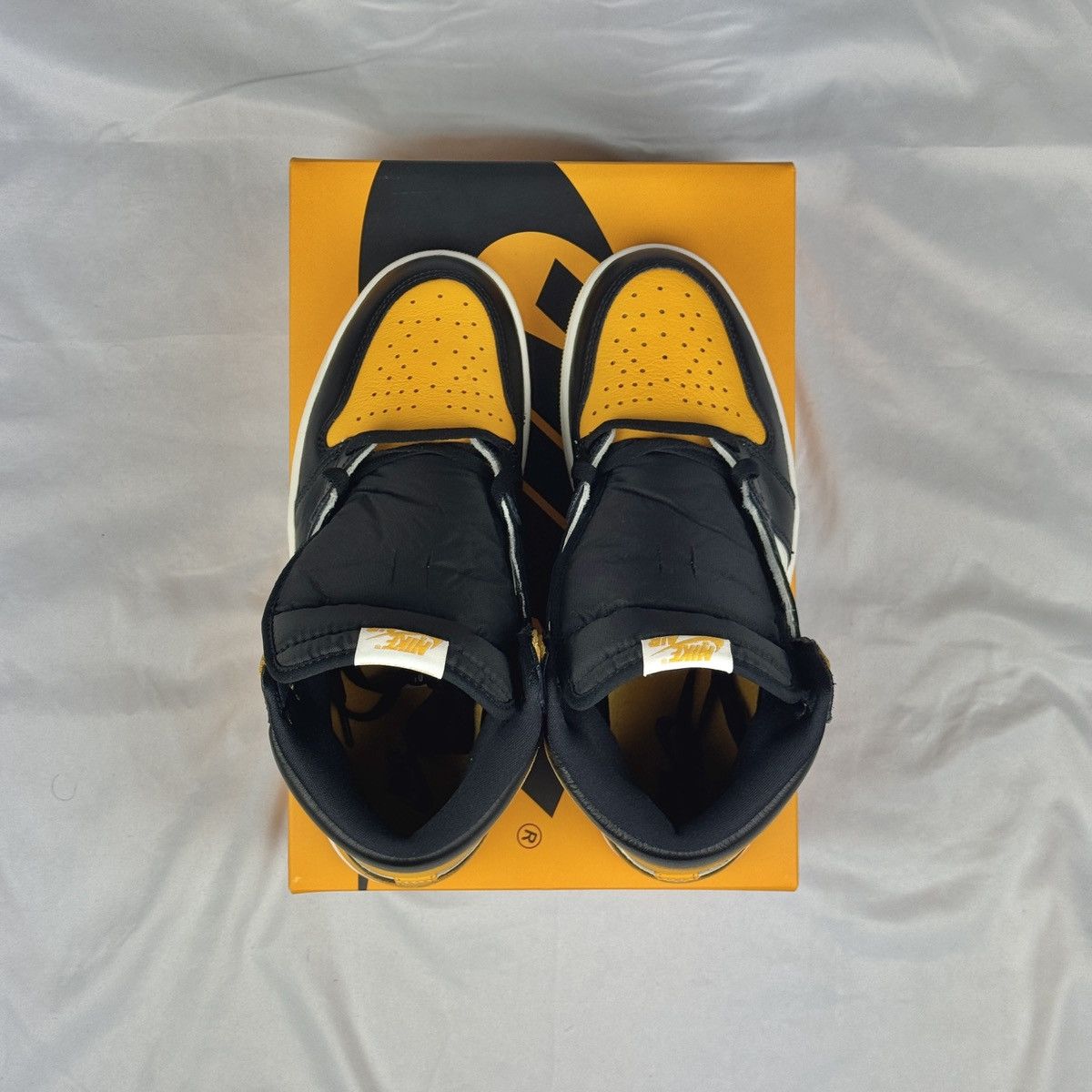 Jordan Brand Nike Air Jordan 1 Retro High OG Taxi Size US 10 / EU 43 - 8 Thumbnail