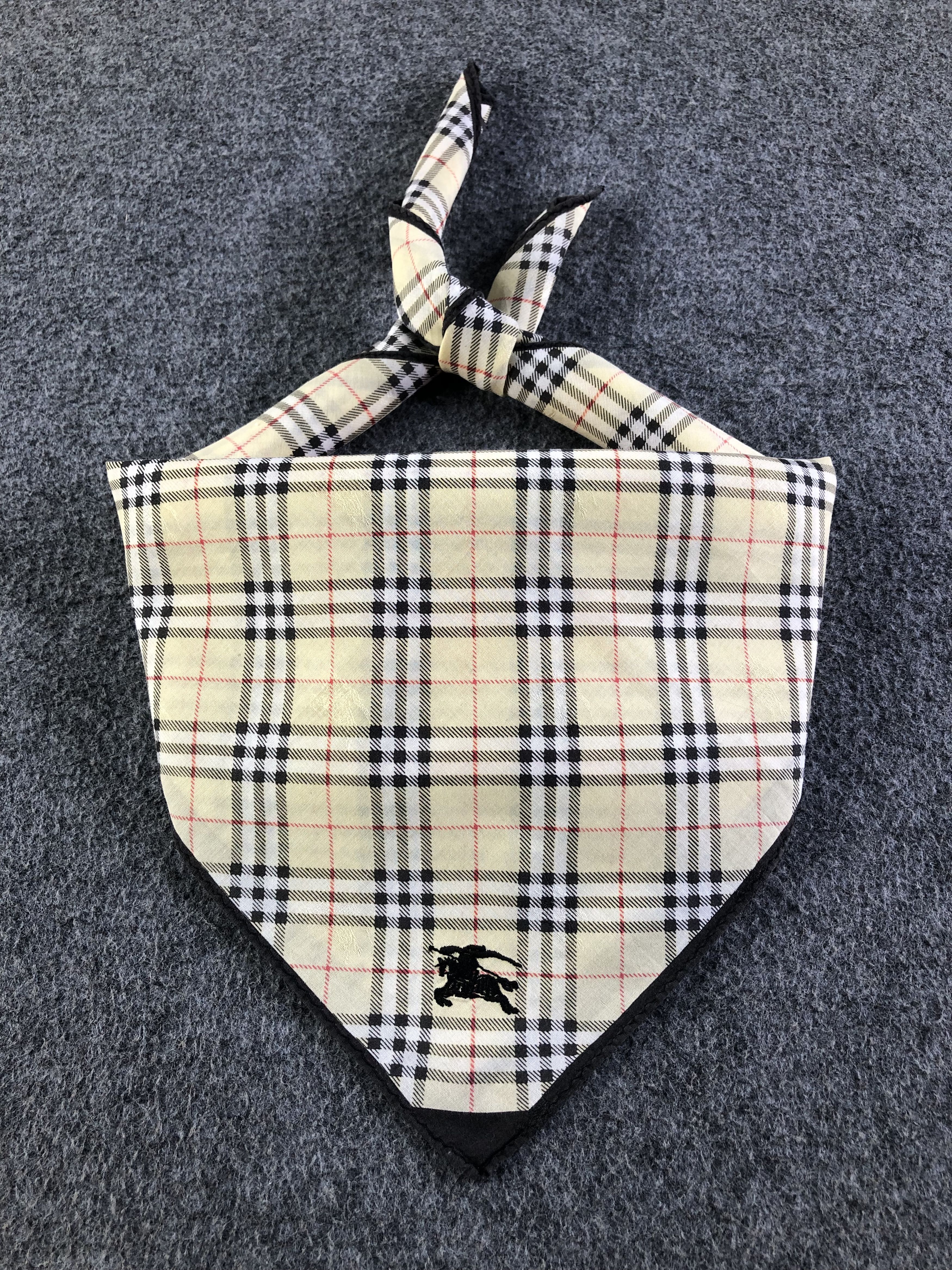 Burberry Burberry Handkerchief / Bandana / Neckerchief C337 Size ONE SIZE - 1 Thumbnail