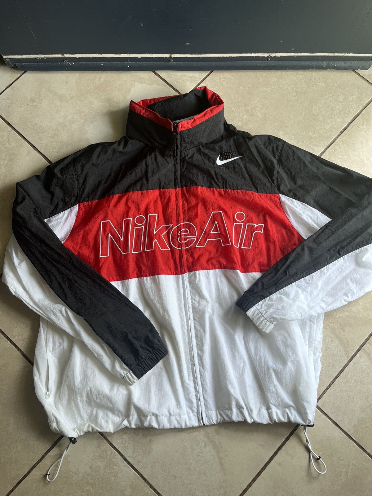 Nike Retro Nike Windbreaker jacket Size US L / EU 52-54 / 3 - 1 Thumbnail