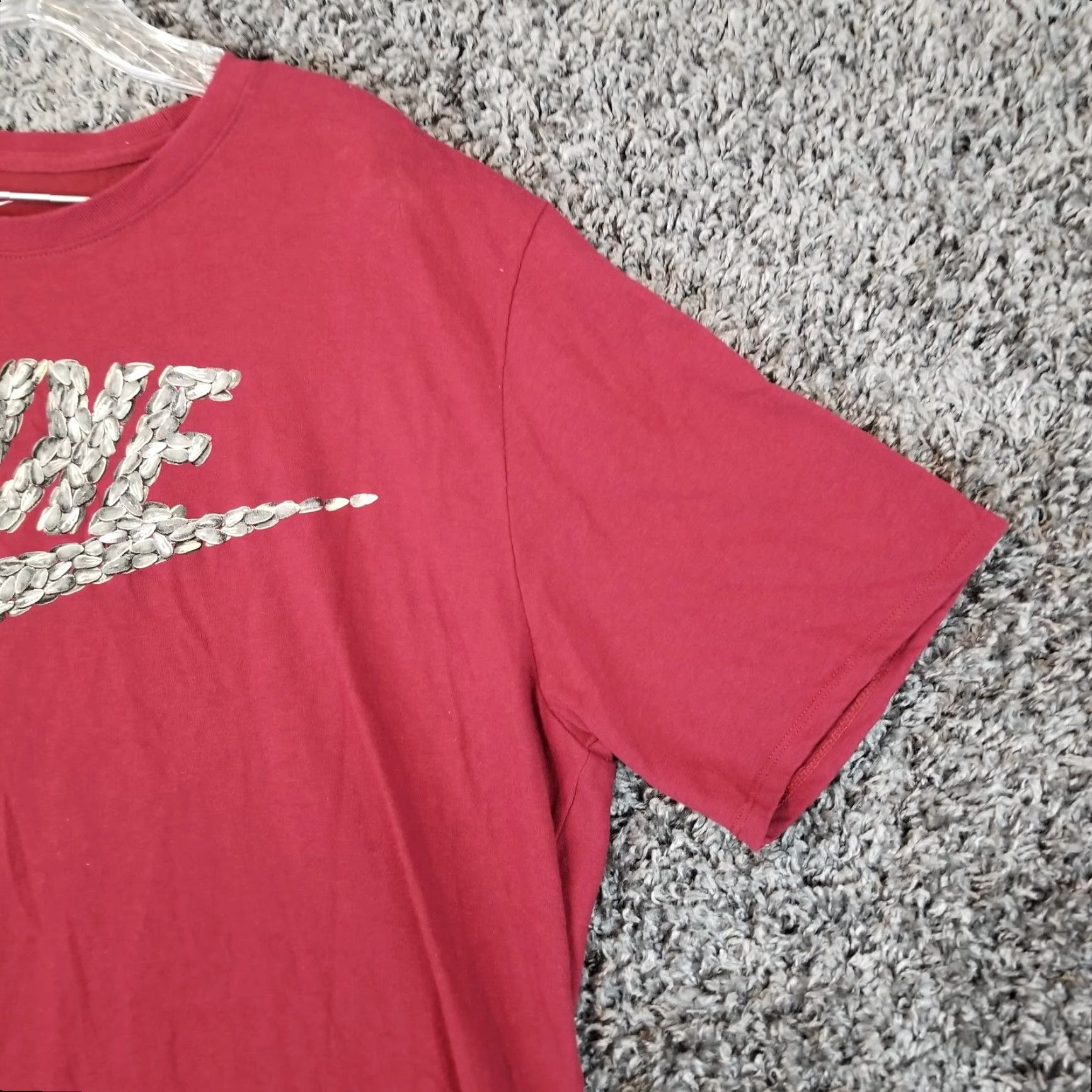 Nike NIKE Shirt Mens XXL Red Dri-Fit Sunflower Seed Logo Tee Size US 39 - 3 Thumbnail