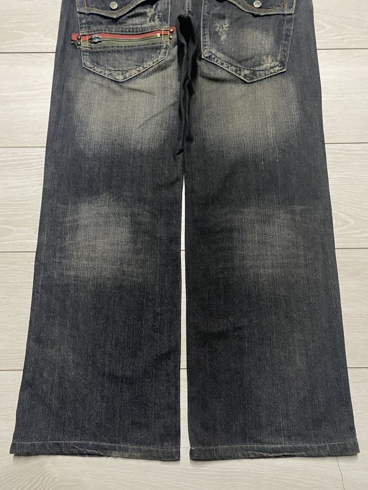 Japanese Brand Japanese Brand Memory Buckle Back Baggy Evisu Style Jeans Size US 35 - 6 Thumbnail