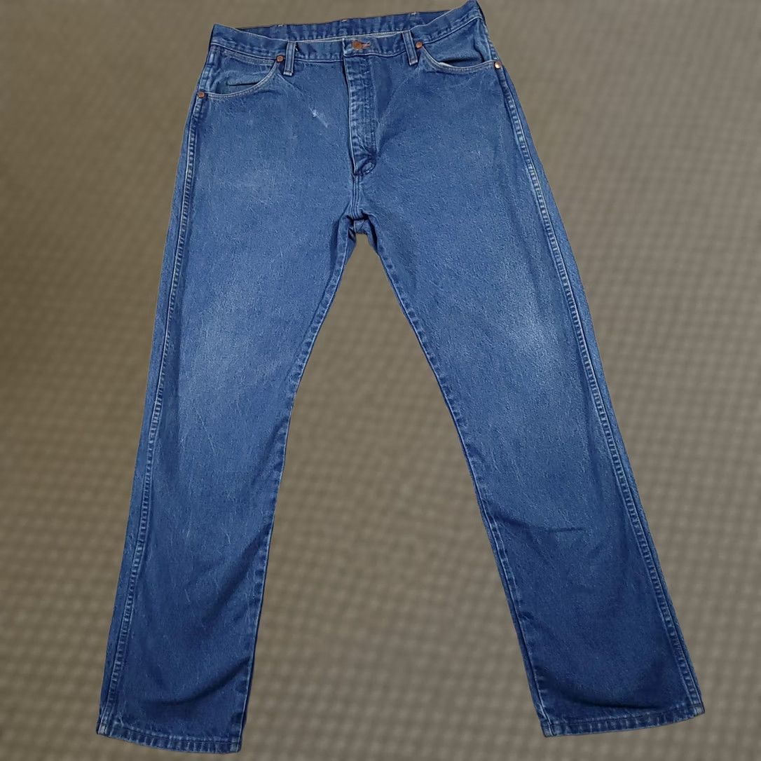 Wrangler VINTAGE Wrangler Cowboy Cut Jeans 13MWZ Original Fit Men 35x32 Hemmed Workwear Blue Denim 5-Pocket Mens Jeans Western Cowboy Size US 35 - 1 Thumbnail