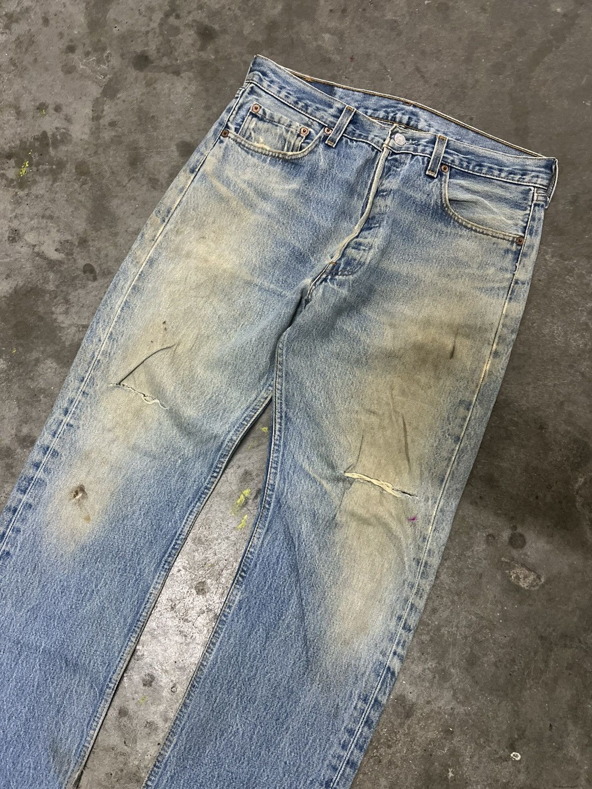 Levi's × Vintage VINTAGE LEVIS 501 KURT KOBAIN DISTRESSED DENIM PANT Size US 31 - 8 Thumbnail