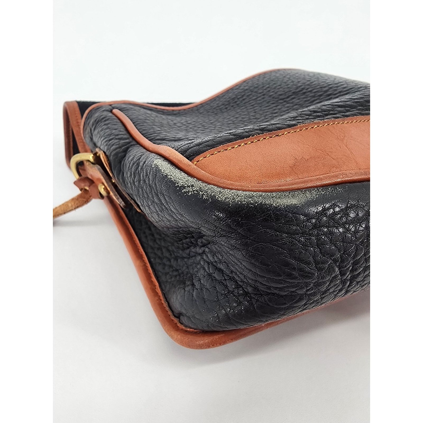 Dooney & Bourke Vintage Dooney & Bourke Black All Weather Leather Handle Bag Size ONE SIZE - 14 Thumbnail