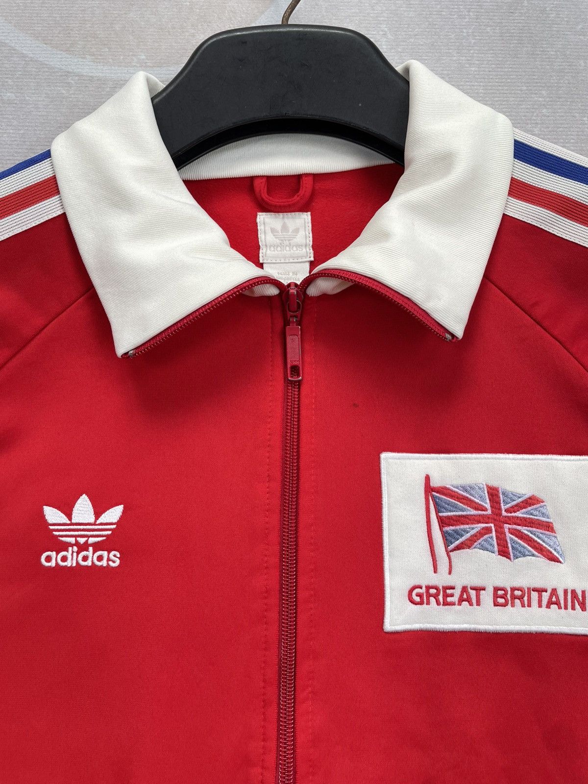 Adidas VINTAGE ADIDAS GREAT BRITAIN TRACKTOP Size US L / EU 52-54 / 3 - 5 Thumbnail
