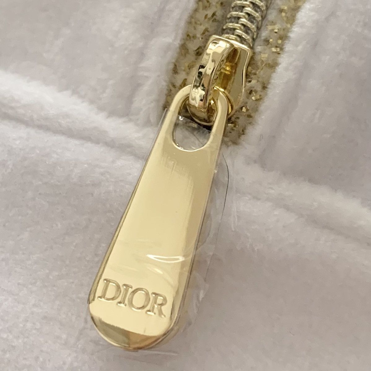 Dior Dior fuzzy white zippy pouch Size ONE SIZE - 3 Thumbnail