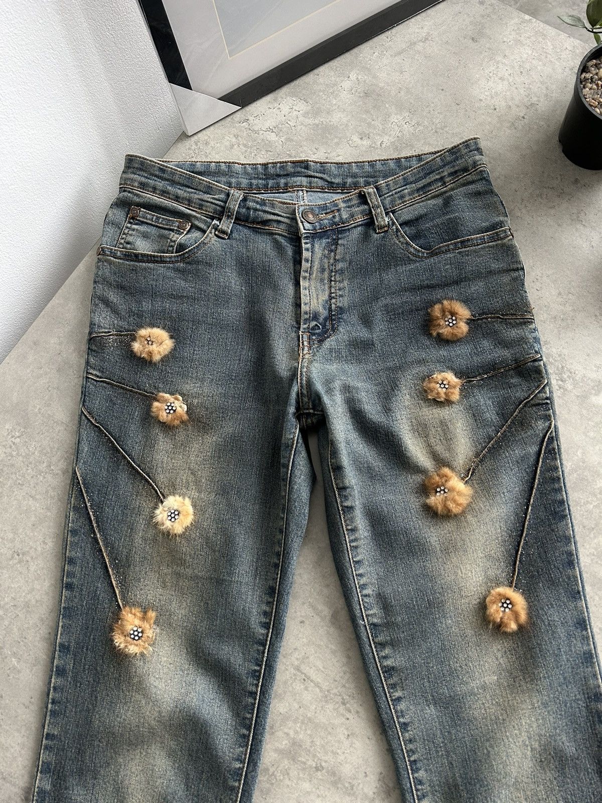 Vintage Vintage Washed Fur Low Rise Jeans Y2K Size 26" / US 2 / IT 38 - 4 Thumbnail