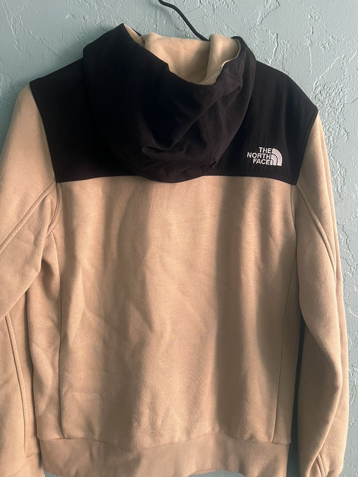 The North Face The North Face Men's Jacket Tan/Black, Size M, Hooded Size US M / EU 48-50 / 2 - 3 Thumbnail