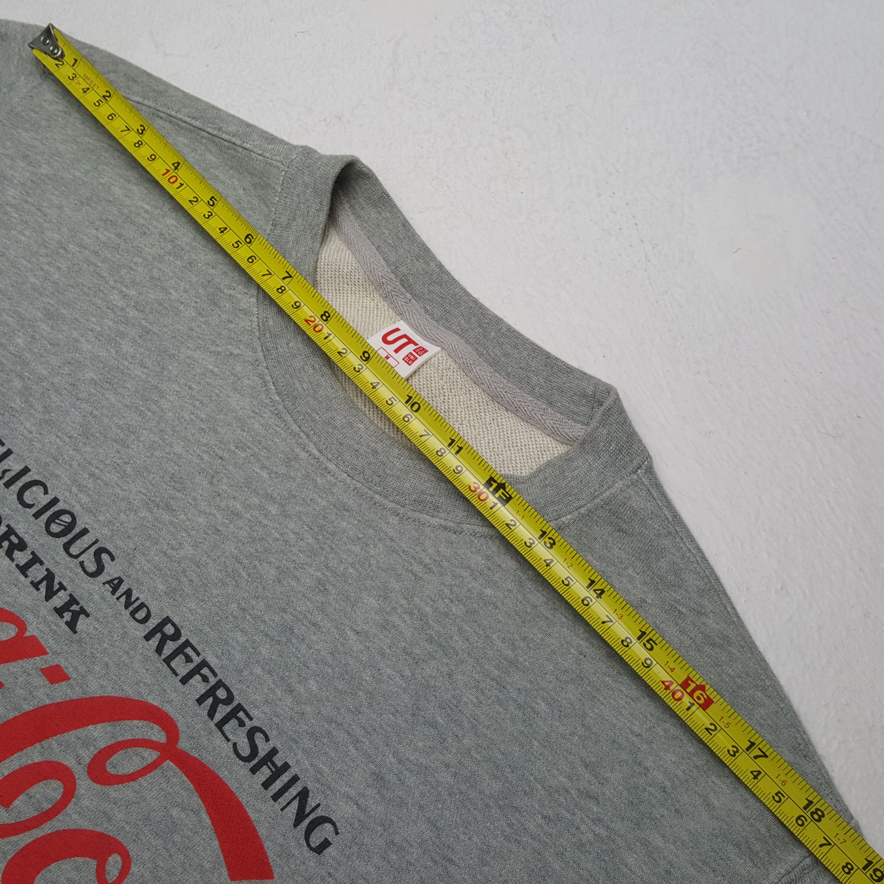 Uniqlo Vintage Coca Cola x Japanese Brand Sweatshirt RR13 Size US M / EU 48-50 / 2 - 4 Thumbnail