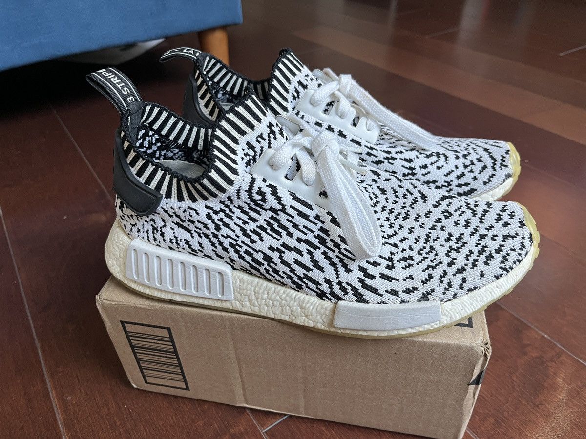 Adidas adidas NMD_R1 Primeknit Zebra Sashiko Size US 8 / EU 41 - 1 Thumbnail