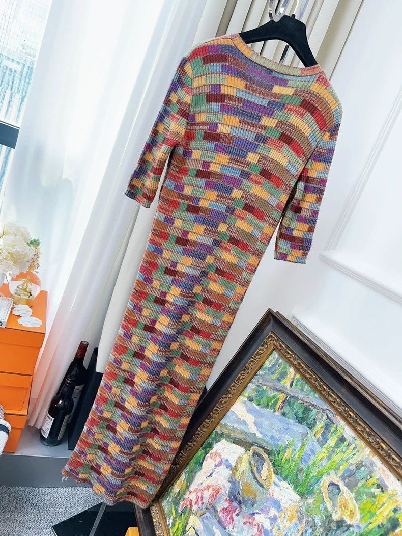 Chanel Chanel 18A Cashmere Color Block Knit Dress Size M / US 6-8 / IT 42-44 - 2 Thumbnail