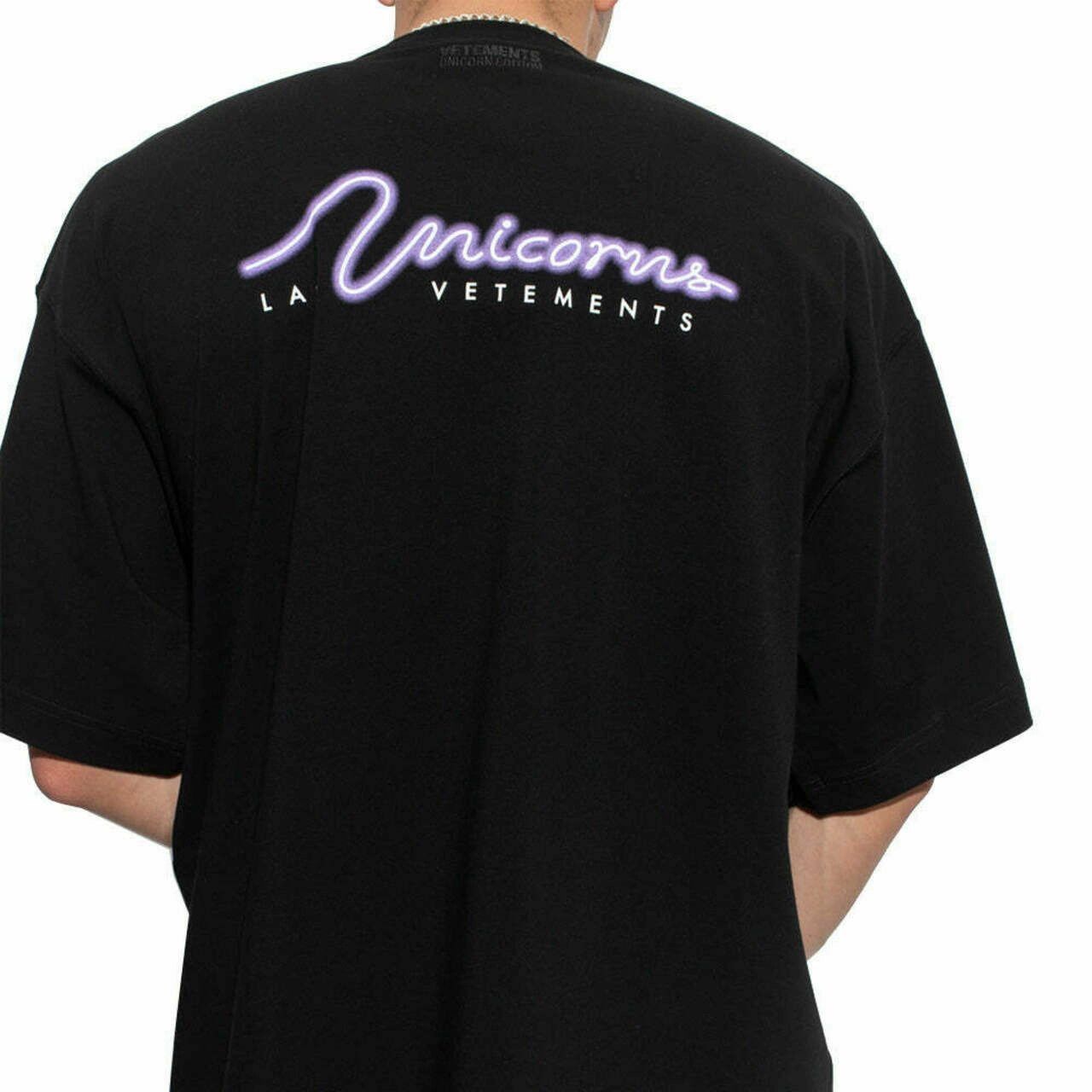 Vetements o1y0924 T-Shirt in Black Size US XS / EU 42 / 0 - 3 Thumbnail