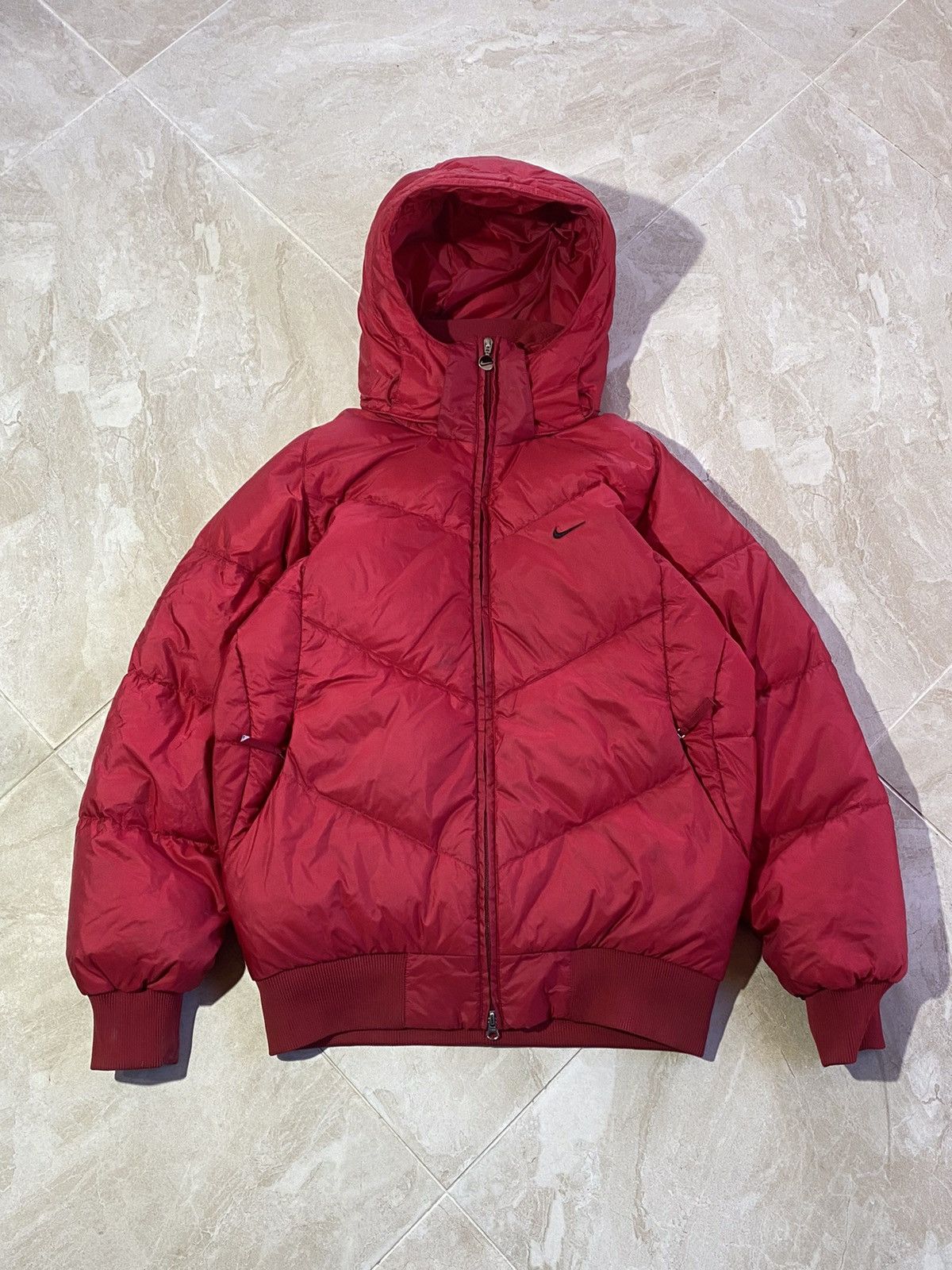UNDEFEATED MULTI-POCKET DOWN JACKET SIZE XL – HidenSneakz