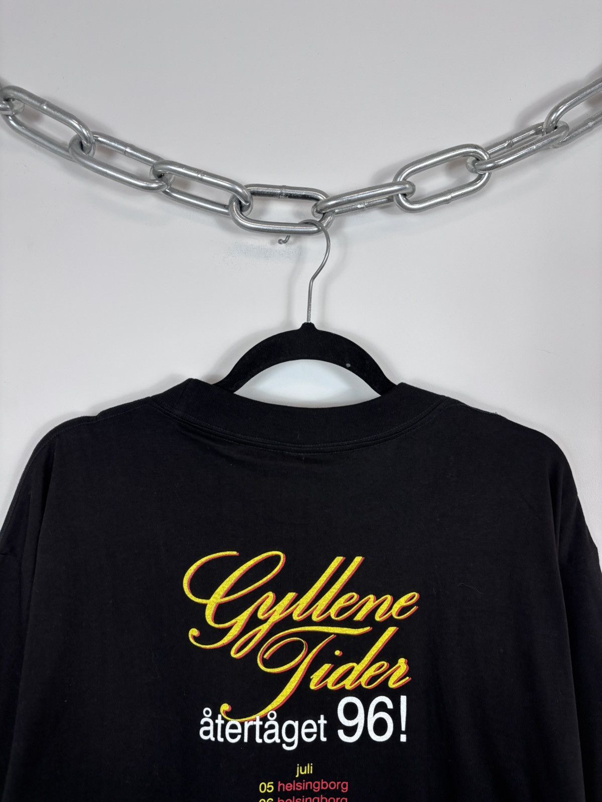 Band Tees Vintage Gyllene Tider 1996 Atertaget Tour Album Black Tee Size US XL / EU 56 / 4 - 11 Thumbnail