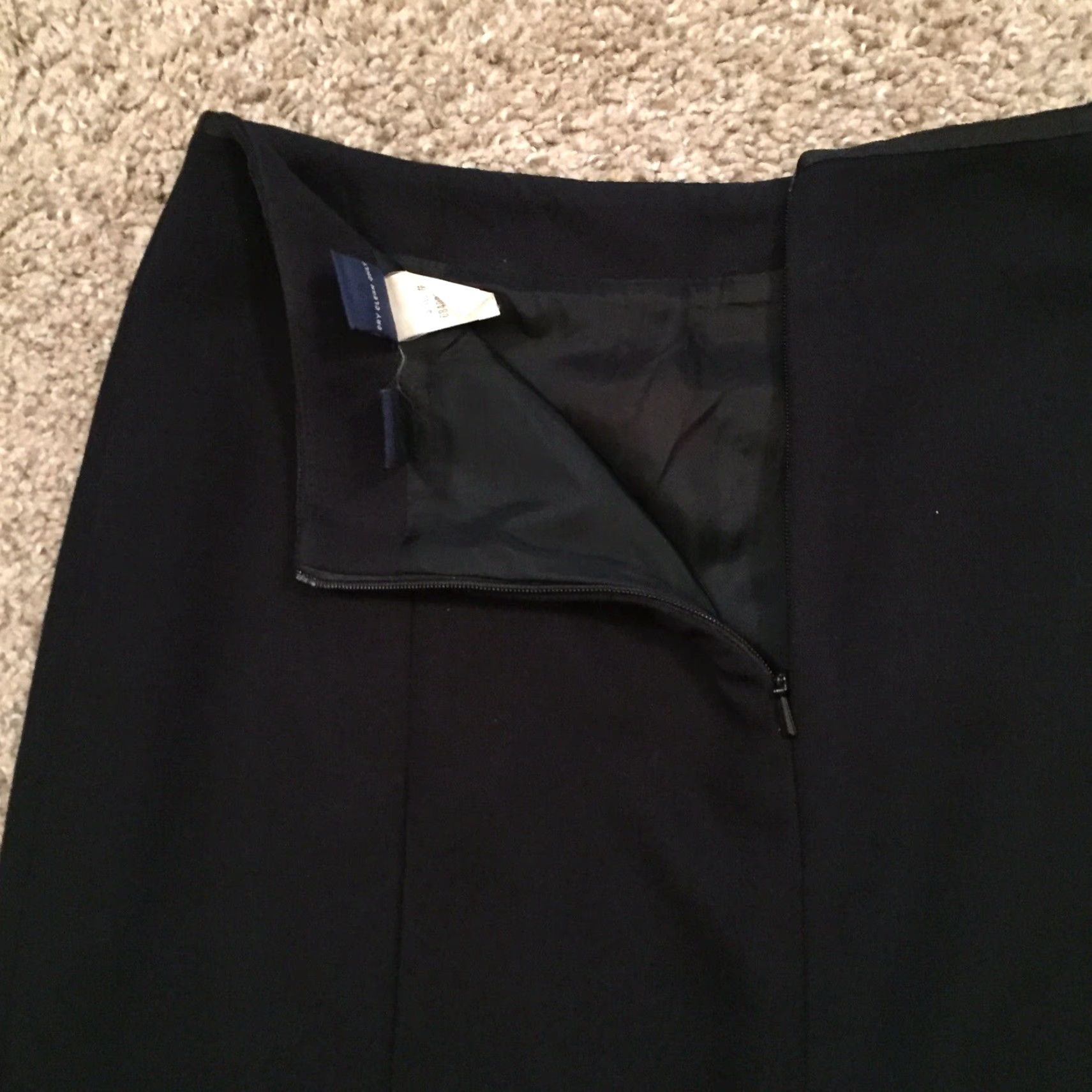 Gap Gap Skirt Maxi Long Lined Zip Black 1 Women Polyester Rayon Slit Vintage No Regular Size: 1 Black Maxi Skirt Womens Size 1 Long Lined Slit Size 25" / US 0 / IT 36 - 7 Thumbnail