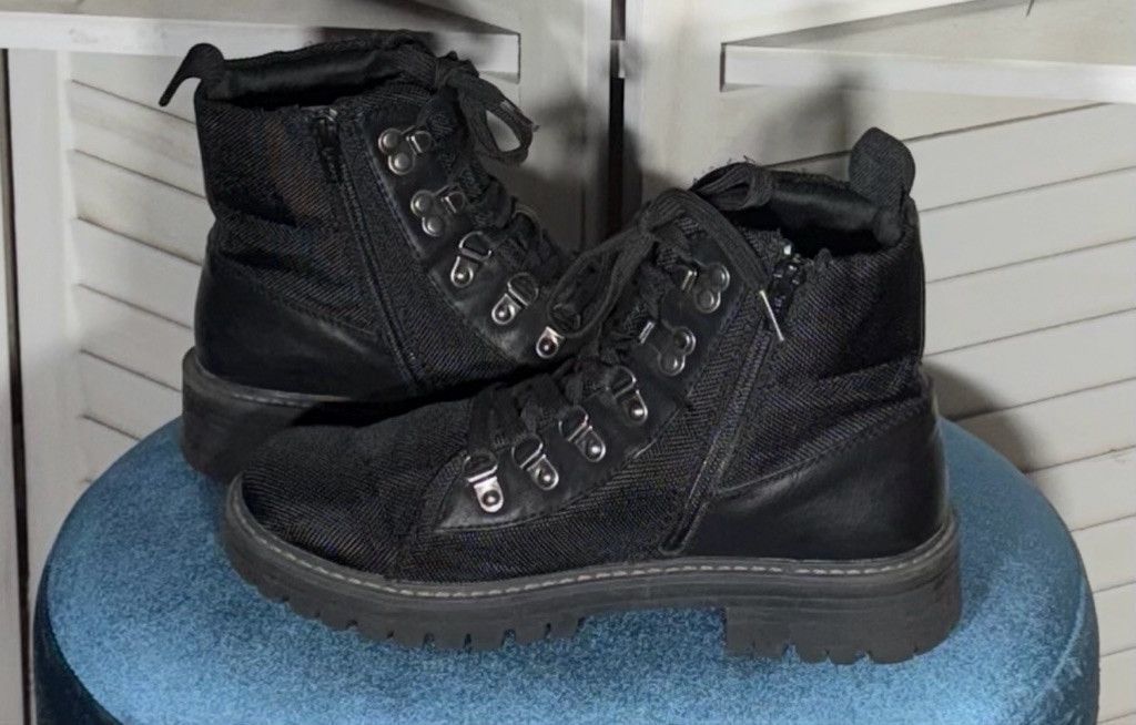 Vintage White Mountain black women’s lace up combat boots sz 7.5 Size US 7.5 / IT 37.5 - 6 Thumbnail