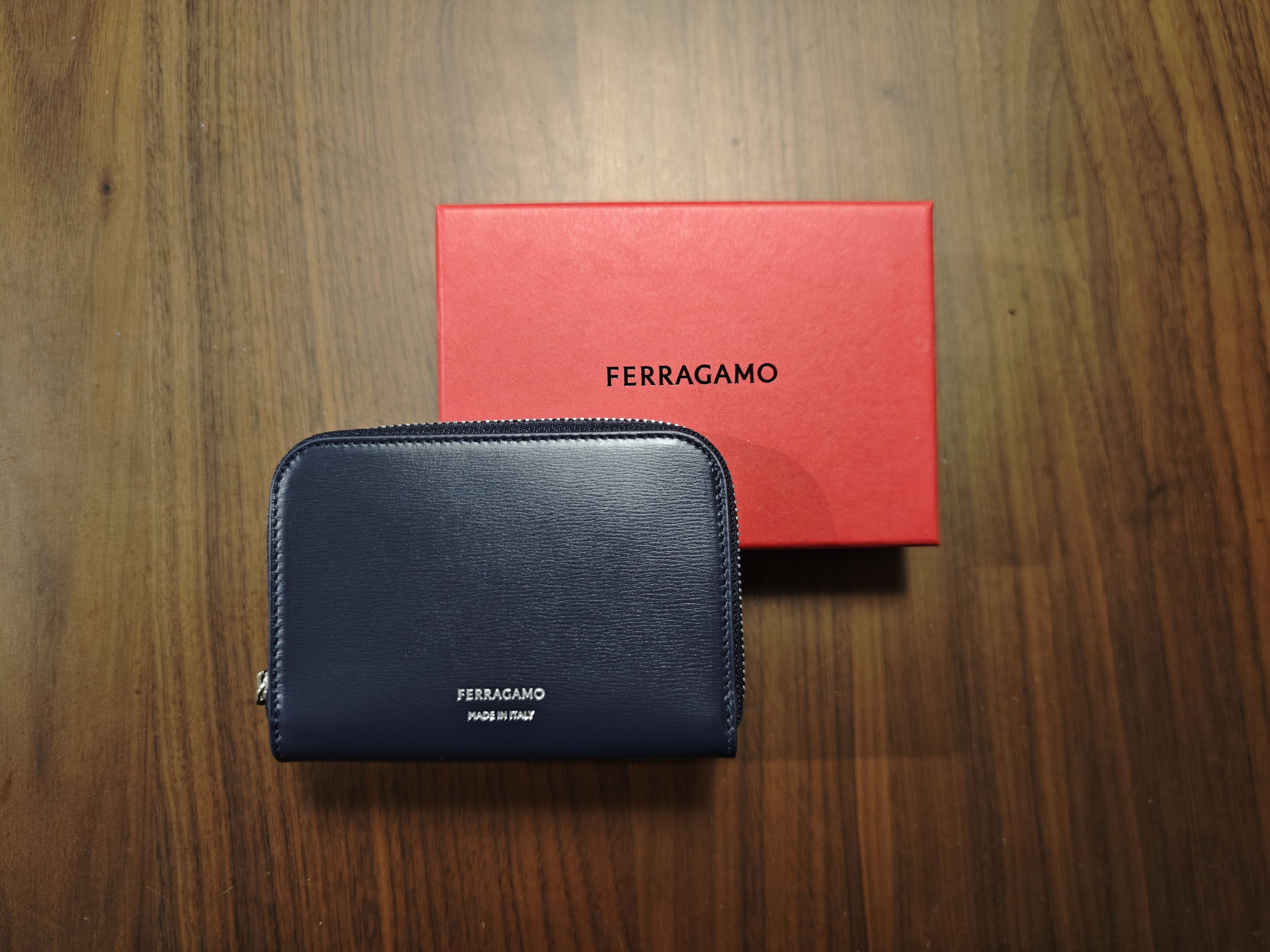 Salvatore Ferragamo Zipper Leather Wallet - Made in Italy Size ONE SIZE - 1 Thumbnail