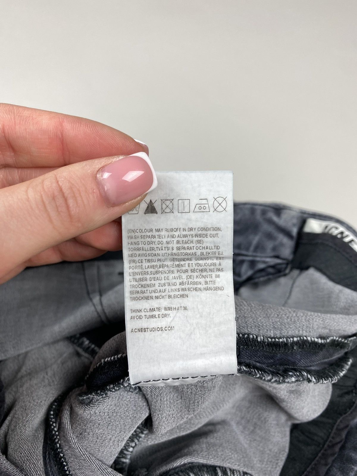 Acne Studios Acne Studios Skin Rocca ladies jeans size 27 / 32 Size 27" / US 4 / IT 40 - 15 Thumbnail