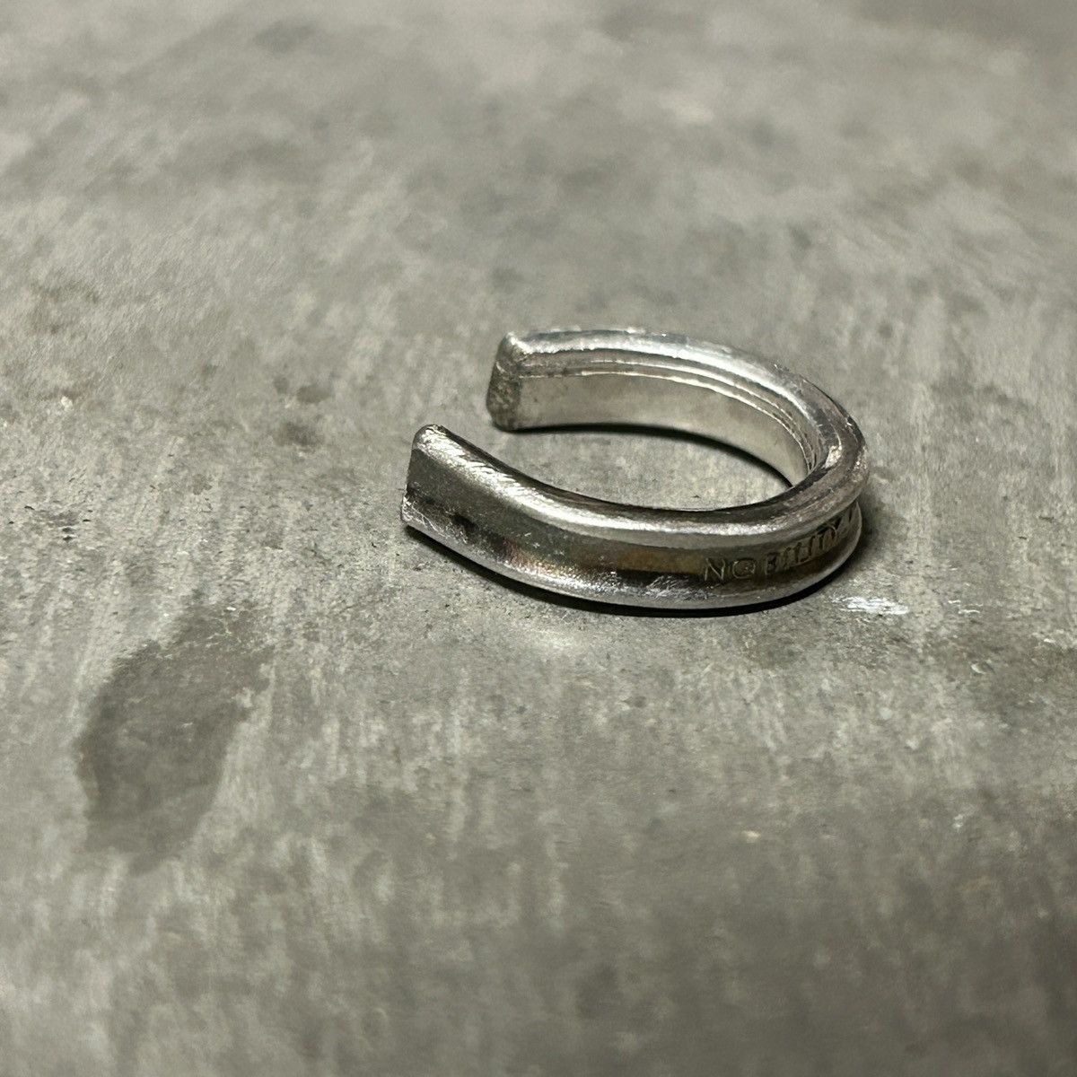 Vintage 4 Crown 1/1 Silver Ring Size ONE SIZE - 3 Thumbnail