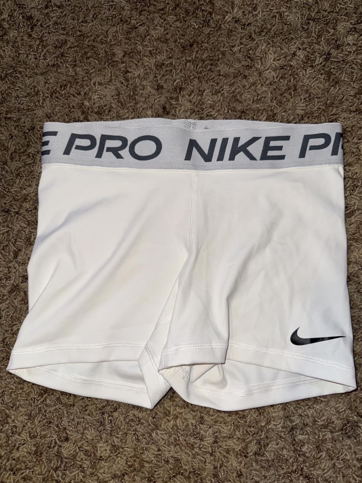 Nike Nike Pro Women's 3 Compression 365 Short Sample Size 28" / US 6 / IT 42 - 1 Thumbnail