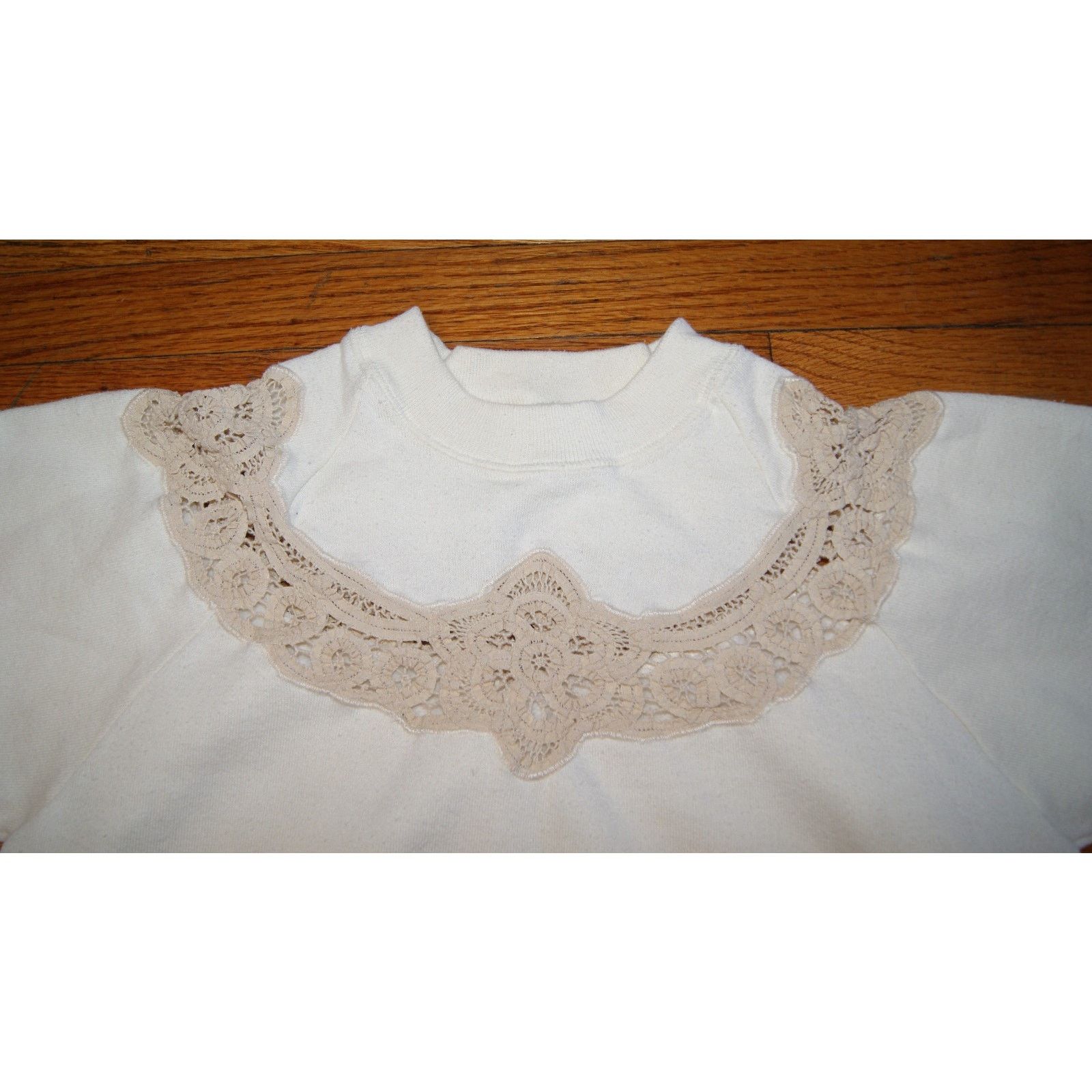 Jerzees VTG Womens Crocheted Doily Neck M Sweatshirt Jerzees USA Size M / US 6-8 / IT 42-44 - 3 Thumbnail