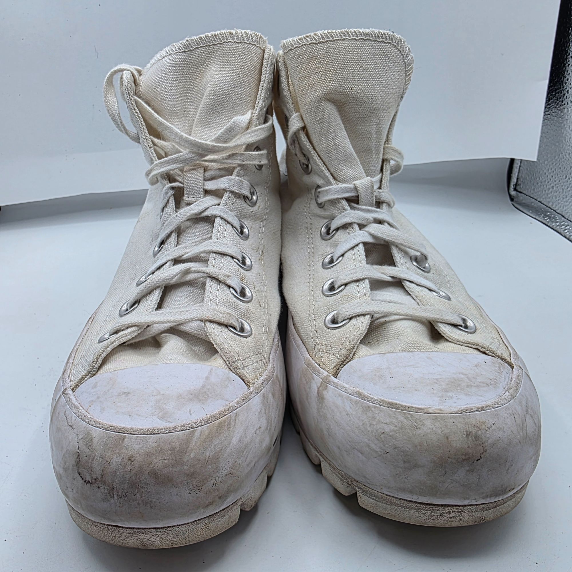 Converse Converse Chuck Taylor All Star Lugged Hi Womens 10 Triple Wh Size US 10 / IT 40 - 2 Thumbnail