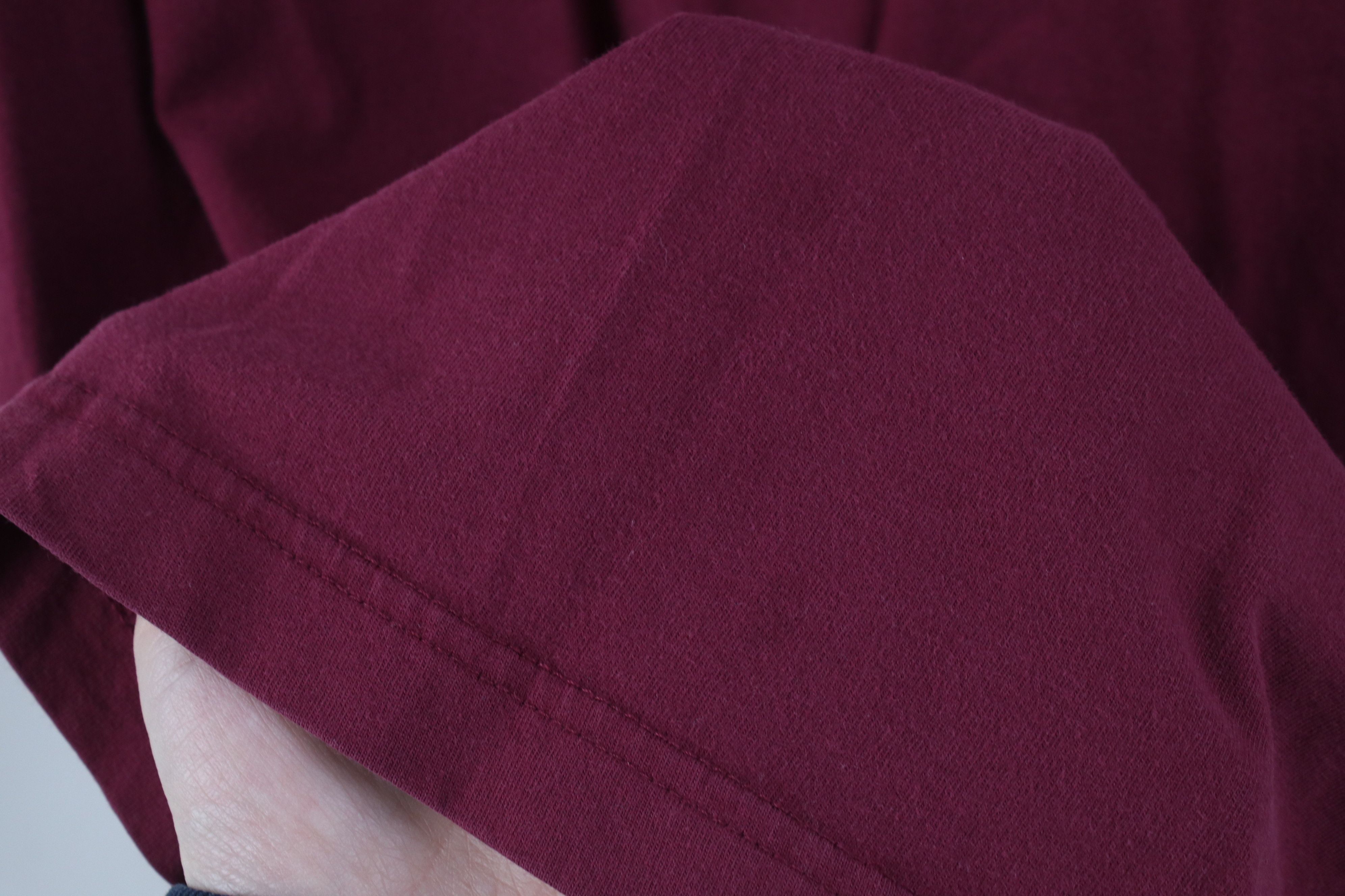 Lands' End Vintage Y2K Lands End Blank Cotton T-Shirt Burgundy Maroon Size US L / EU 52-54 / 3 - 8 Thumbnail