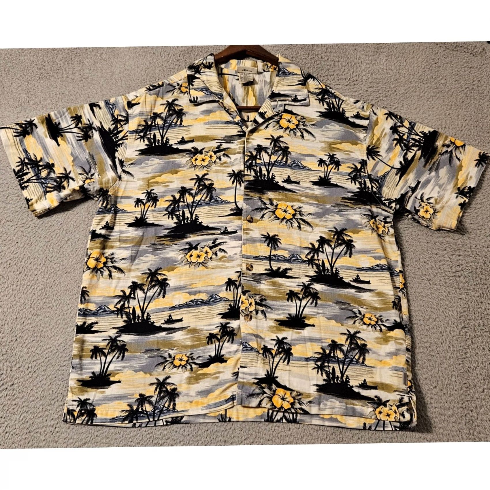 Disney Walt Disney World Surf Hawaiian Button Up Shirt Mens XL Mickey Missing 1 Size US XL / EU 56 / 4 - 2 Thumbnail