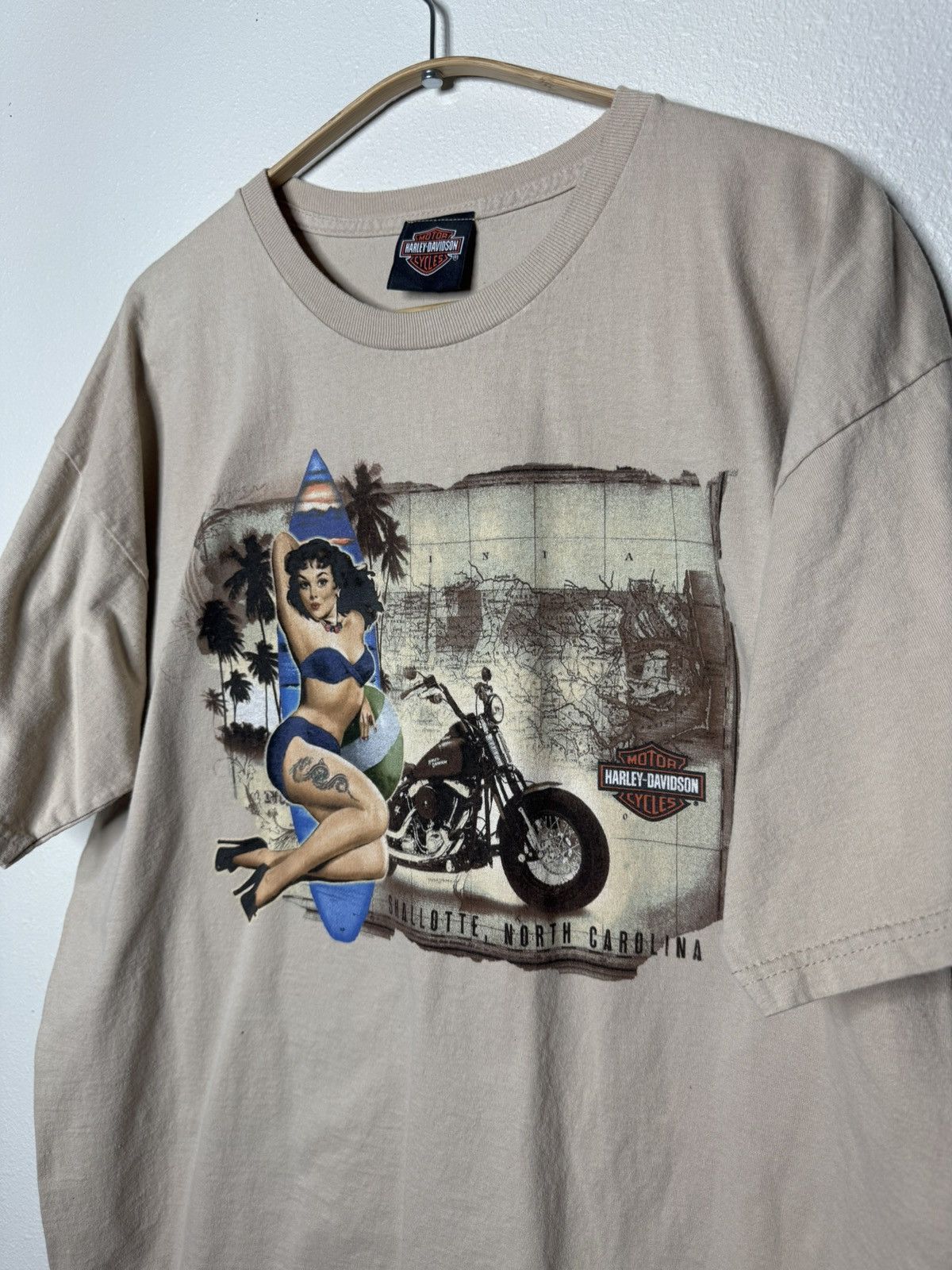 Vintage 2010 Harley Davidson Shallote North Carolina Surf Girl Tee Size US L / EU 52-54 / 3 - 2 Thumbnail