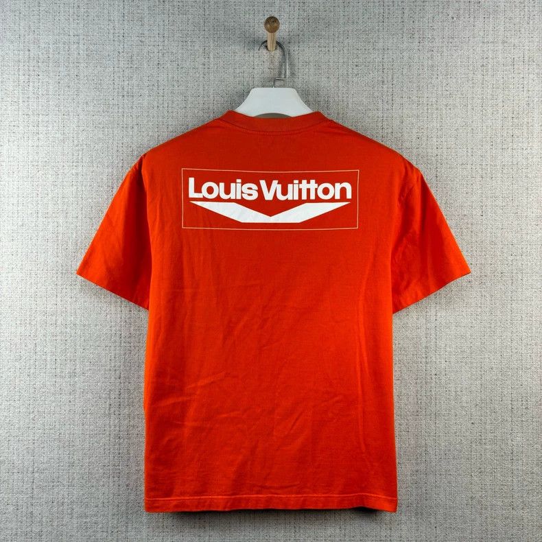 Louis Vuitton Louis Vuitton FW23 Logo monogrammed crewneck short sleeves Size US S / EU 44-46 / 1 - 3 Thumbnail