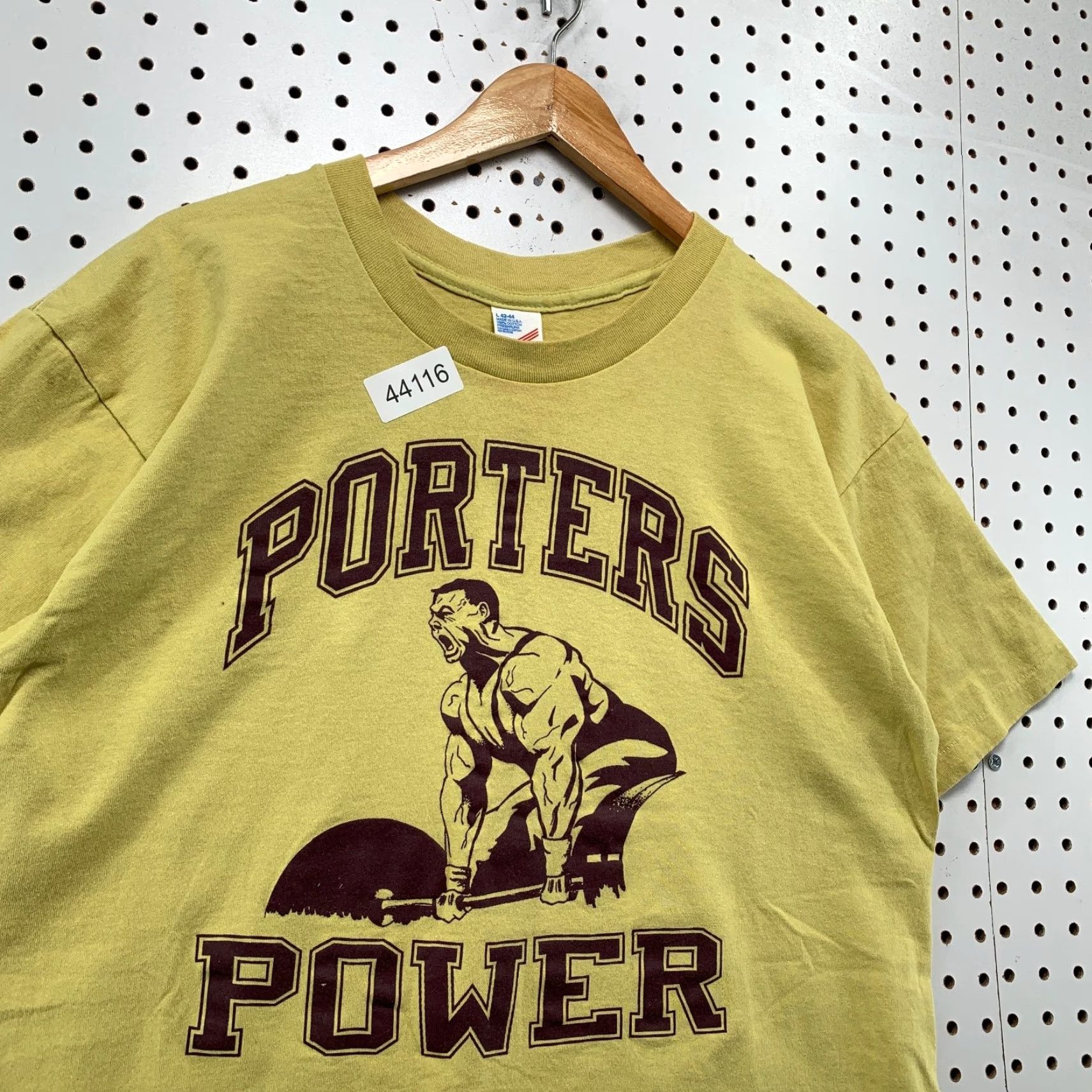 Vintage VINTAGE Duke Weightlift T-Shirt Mens Large Yellow 90s Porters Power USA Size US L / EU 52-54 / 3 - 7 Thumbnail