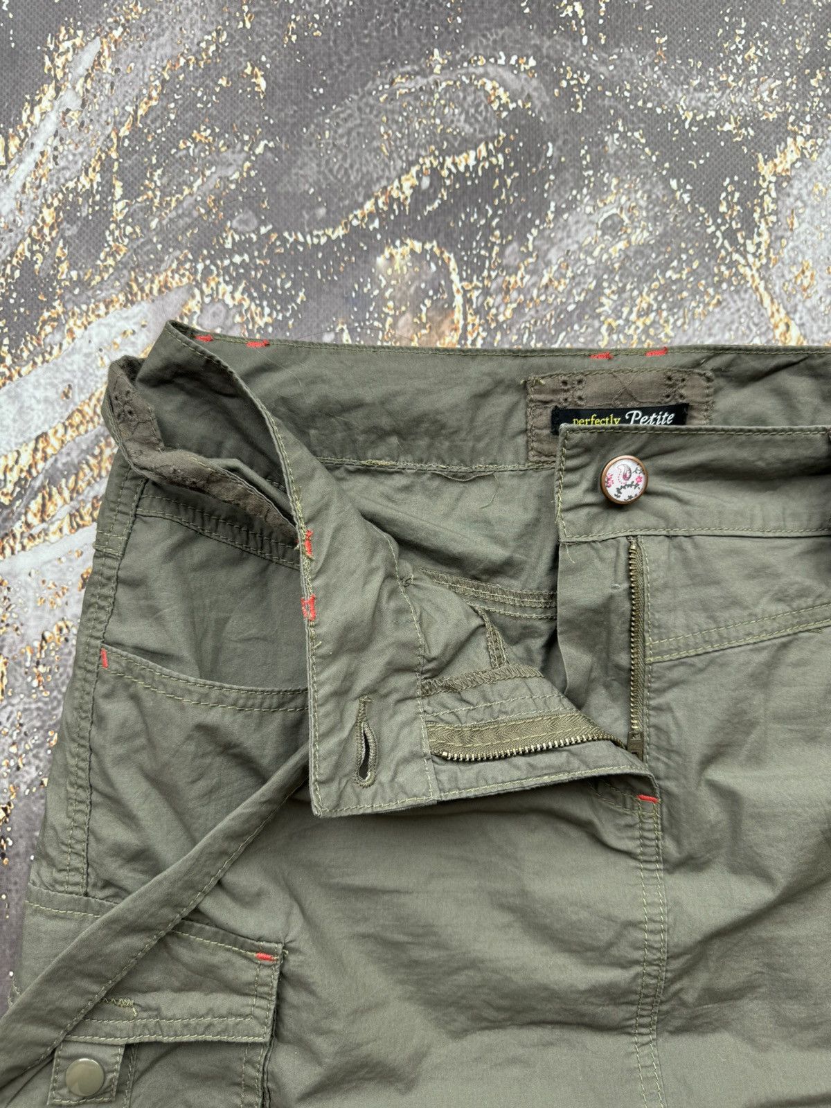 Japanese Brand Vintage Cargo Multi Pocket Mini Skirt Size 30" / US 8 / IT 44 - 4 Thumbnail