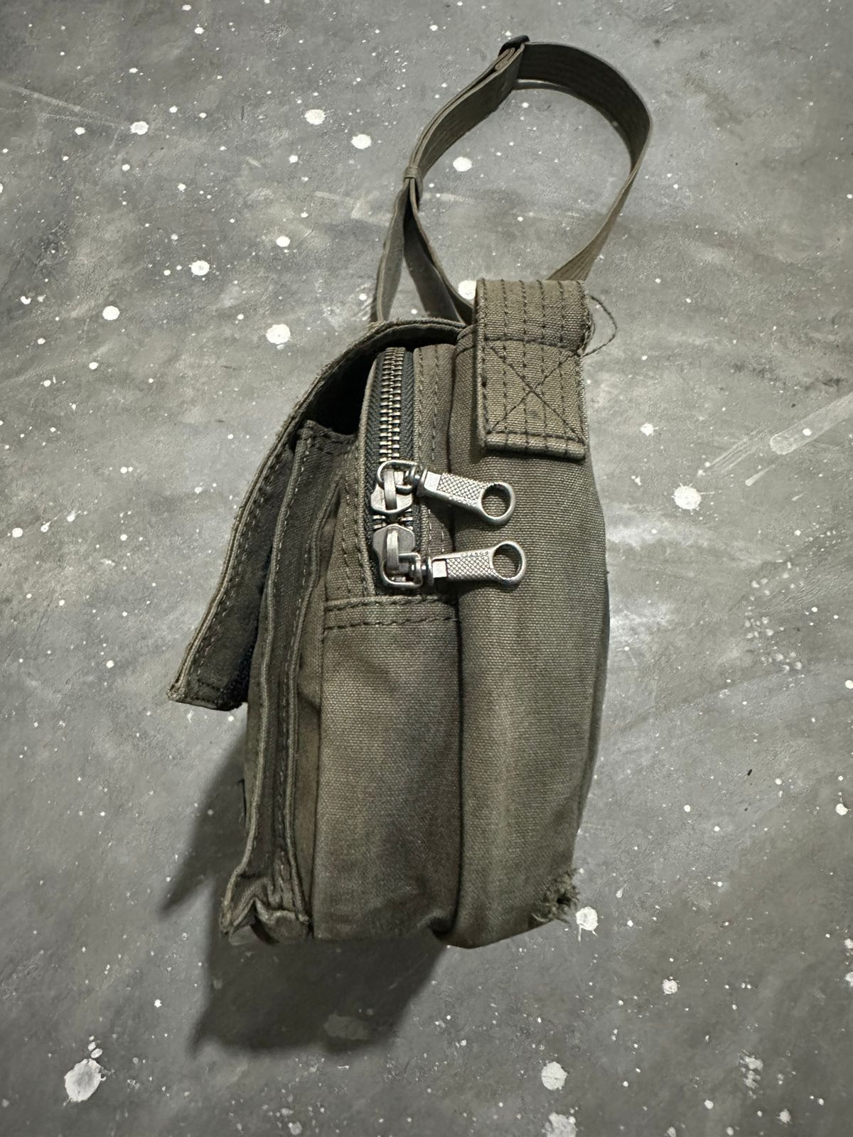 Porter Porter Japan Natural Faded Olive Canvas Crossbody/ Sling bag Size ONE SIZE - 4 Thumbnail