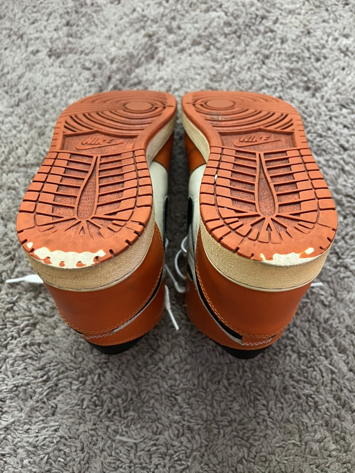 Jordan Brand Air Jordan 1 Retro High OG Shattered Backboard Away Size 7 Size US 7 / EU 40 - 8 Thumbnail