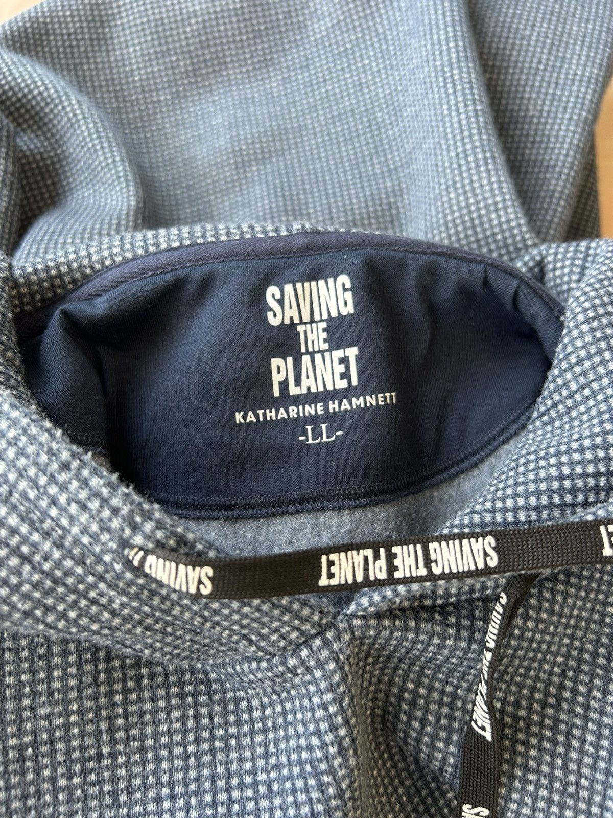 Katharine Hamnett London Saving The Planet Polyester Hoodie Size US L / EU 52-54 / 3 - 7 Thumbnail