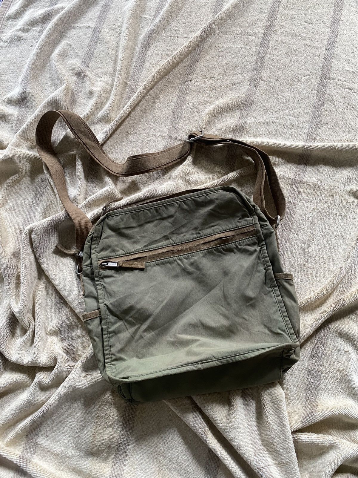 Gap Gap Military Slingbag Size ONE SIZE - 1 Thumbnail