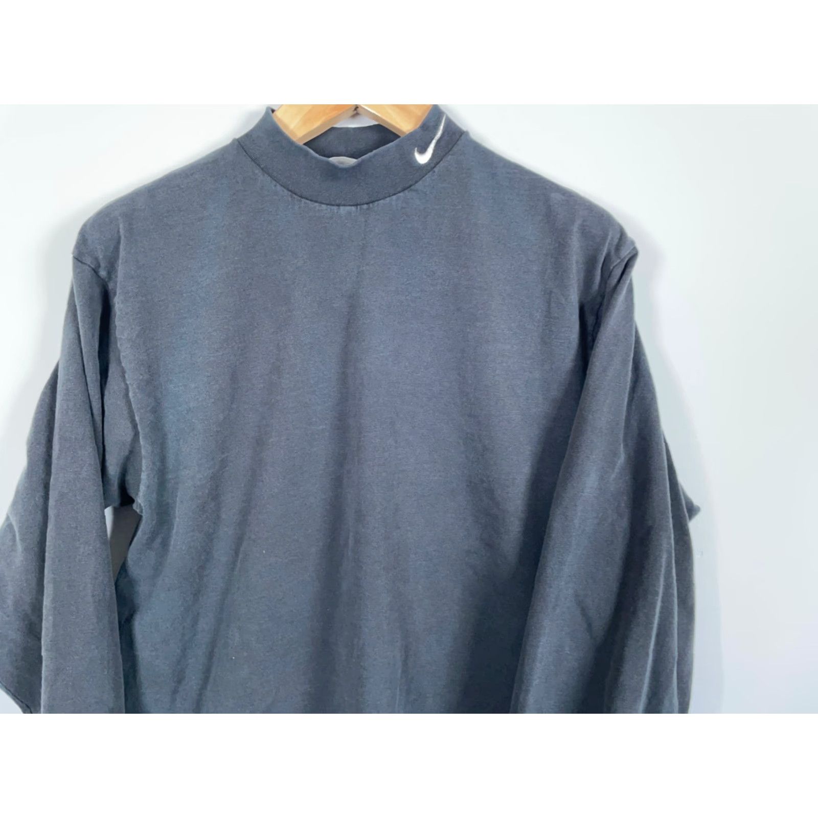 Nike VINTAGE Nike Mock Neck T-Shirt Long Sleeve Men Large Black 90s USA Made Size US L / EU 52-54 / 3 - 4 Thumbnail