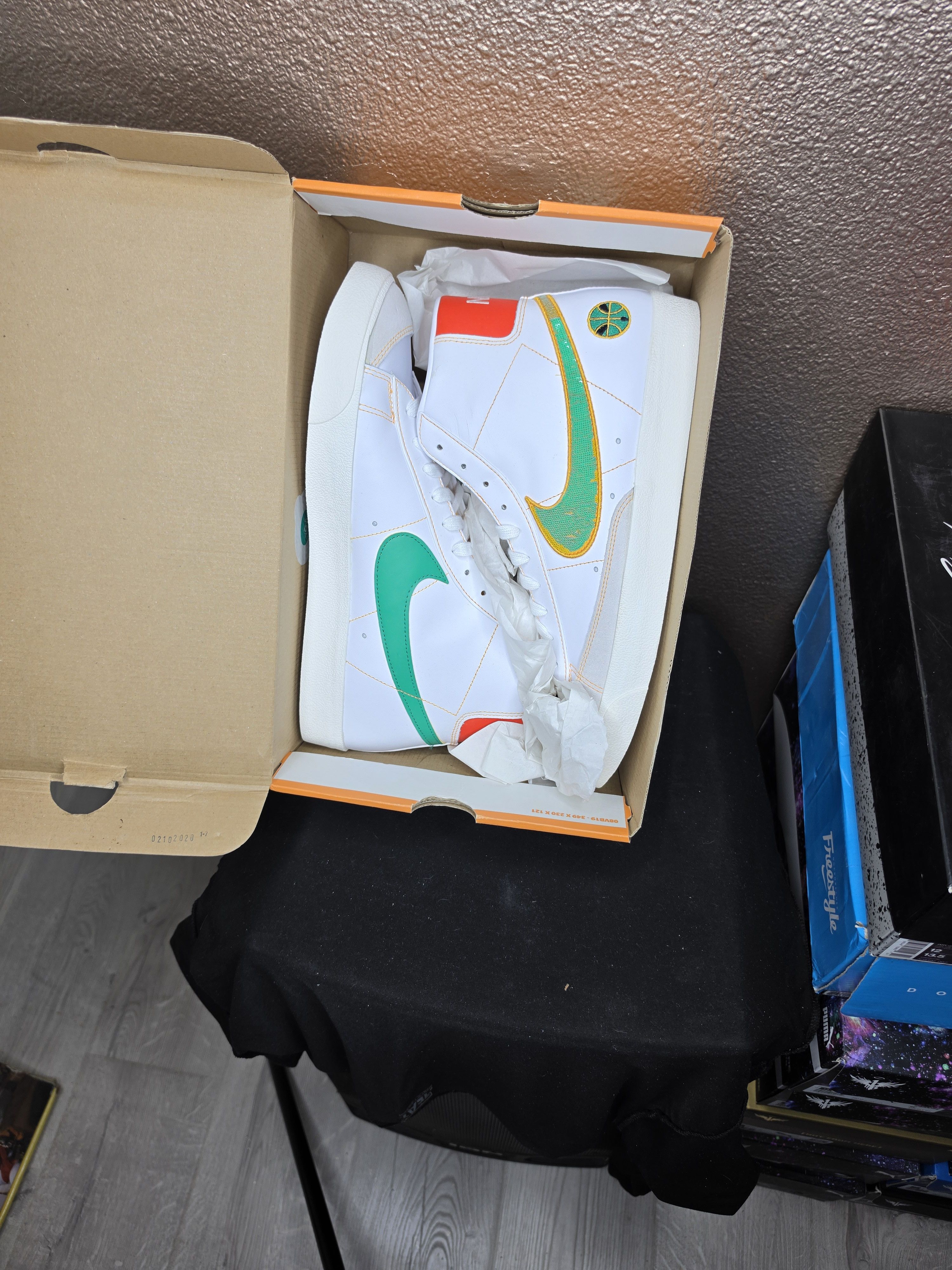Nike 🔥 Nike Blazer Mid ’77 Vintage “Roswell Rayguns” 🔥 Size US 13 / EU 46 - 4 Thumbnail